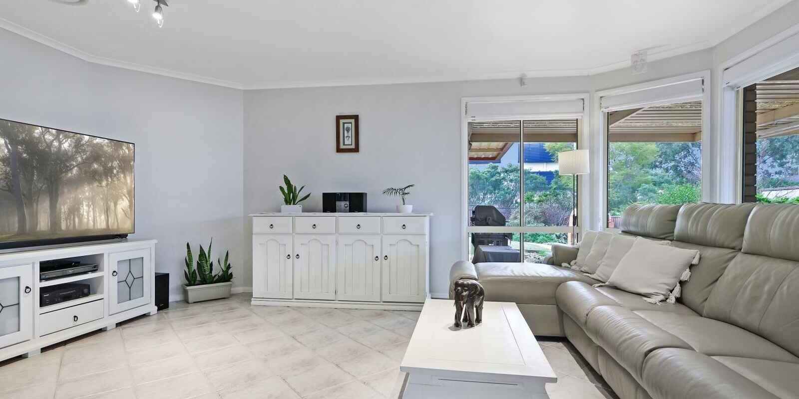 65 Eskdale Street Minchinbury