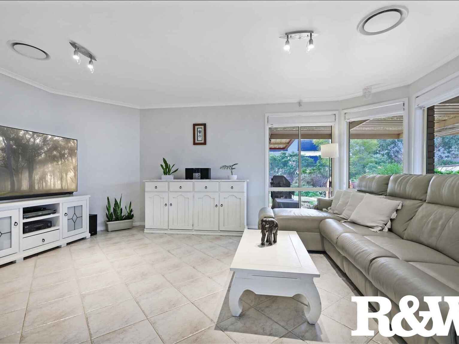 65 Eskdale Street Minchinbury