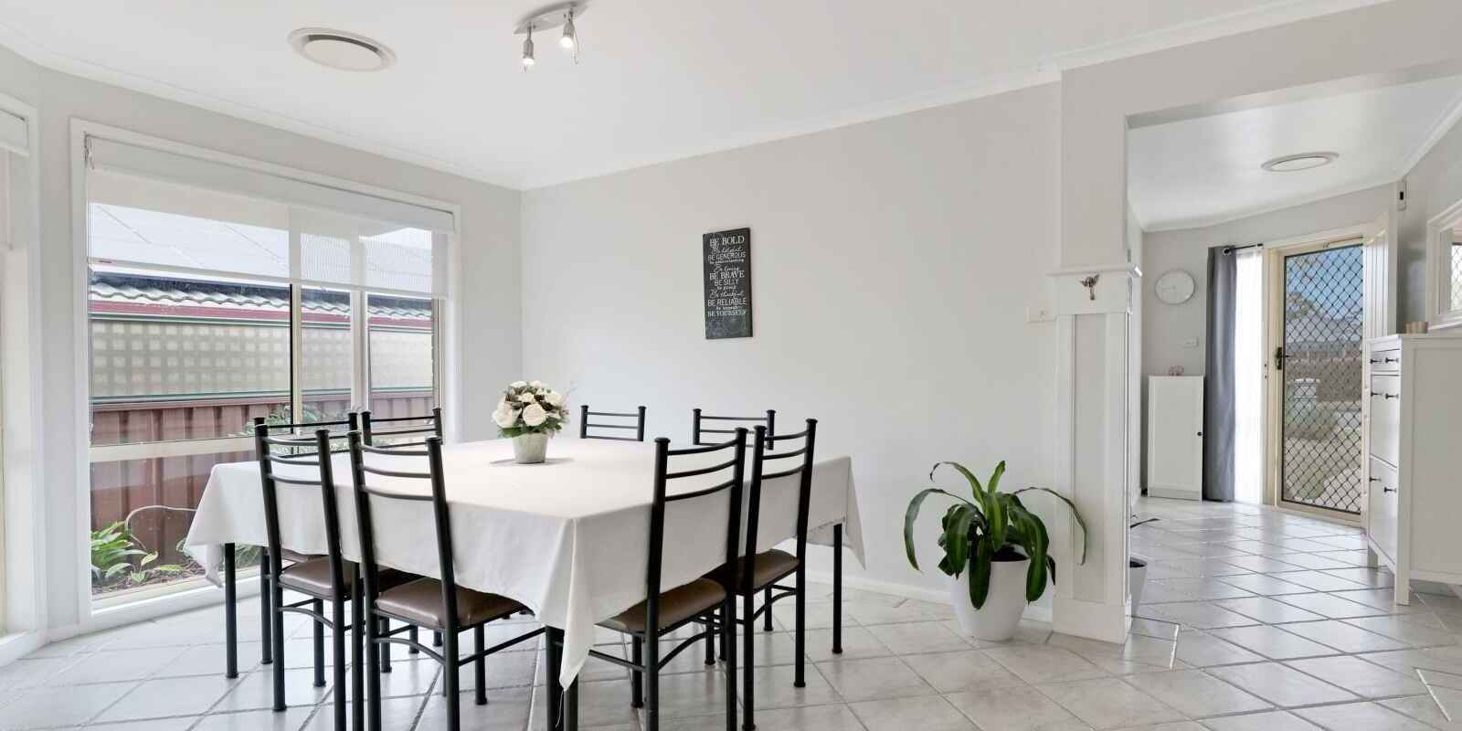 65 Eskdale Street Minchinbury