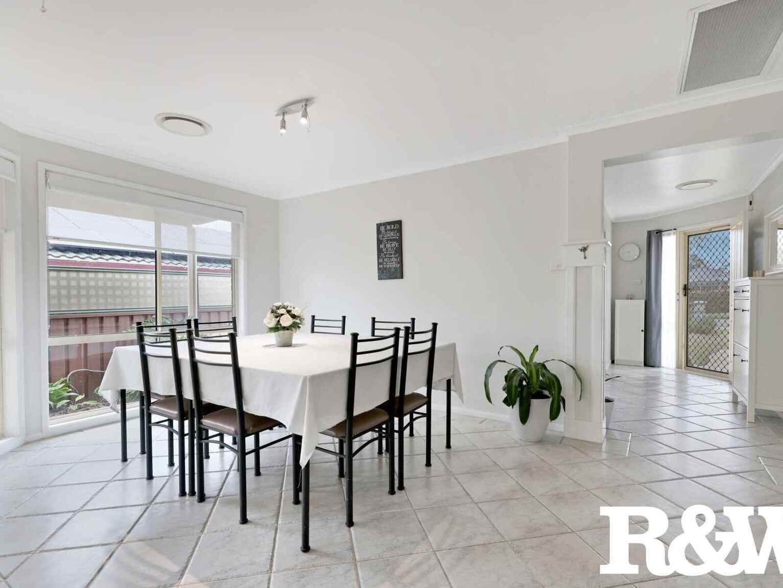 65 Eskdale Street Minchinbury