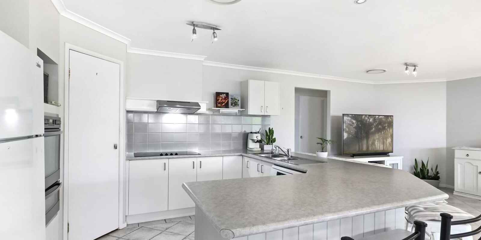 65 Eskdale Street Minchinbury