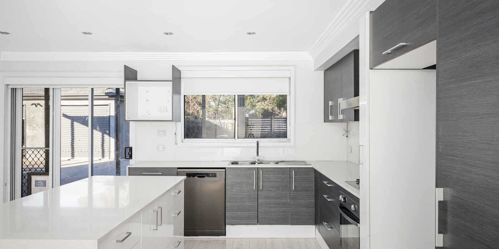 24 Madison Circuit St Clair