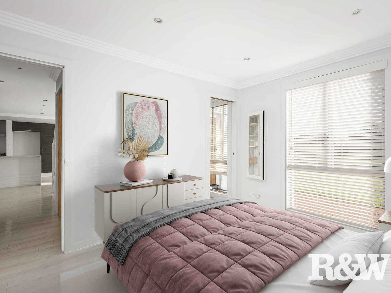 24 Madison Circuit St Clair