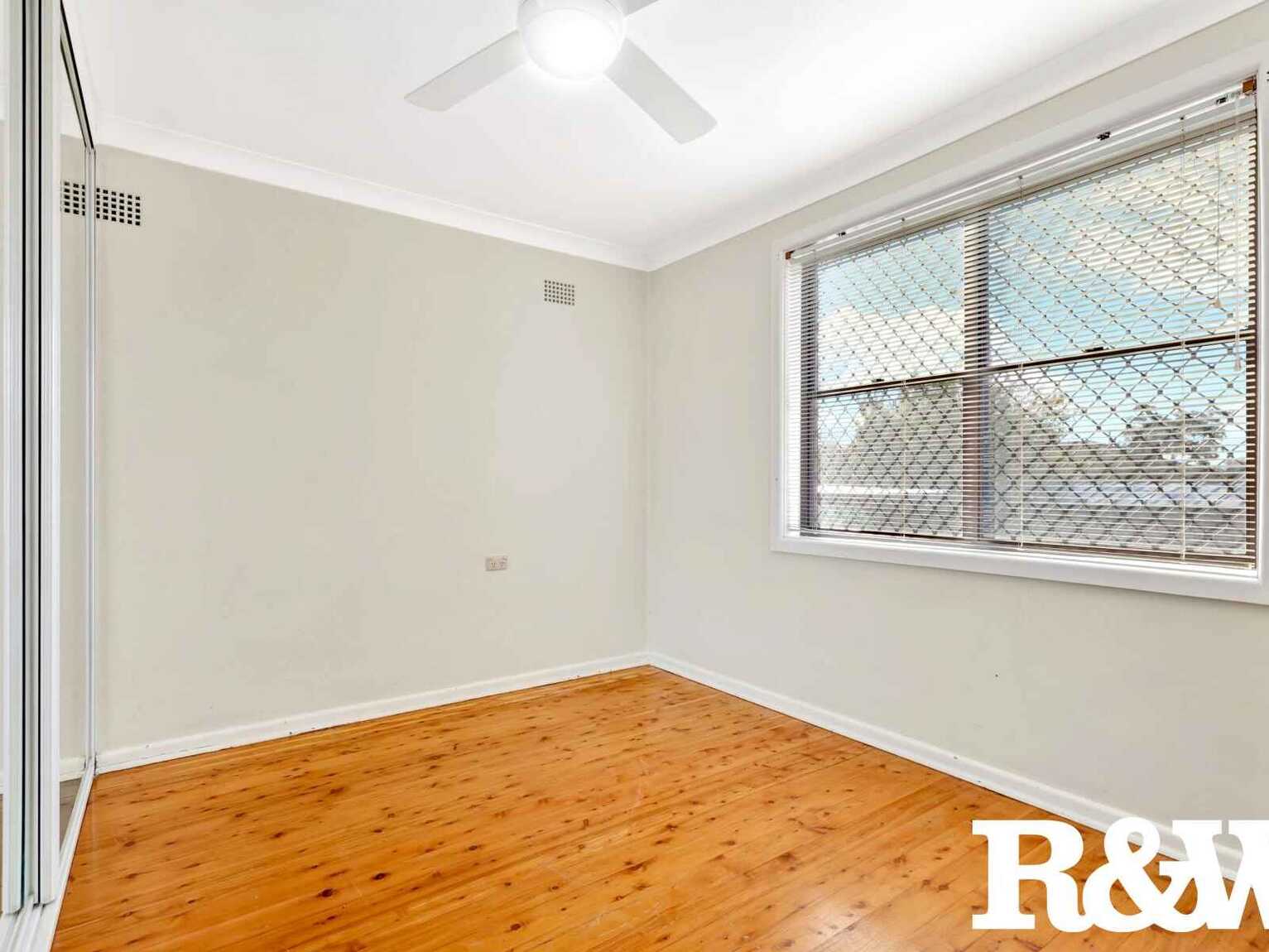 36 Gasmata Crescent Whalan 36 Gasmata Crescent Whalan