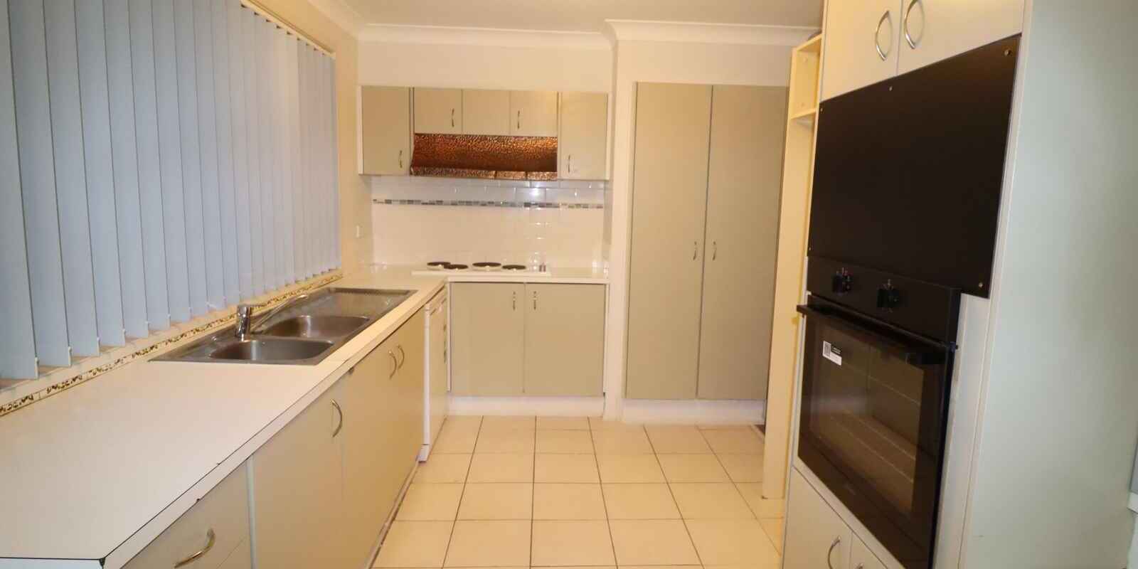 16 Mulgoa Road Regentville