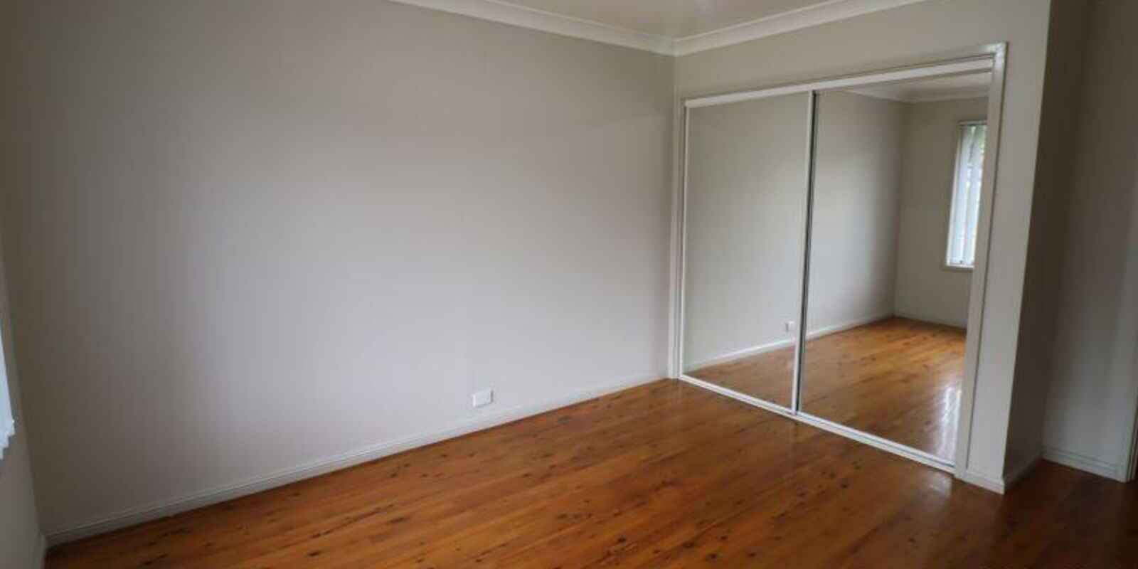 8 Mulgoa Road Regentville