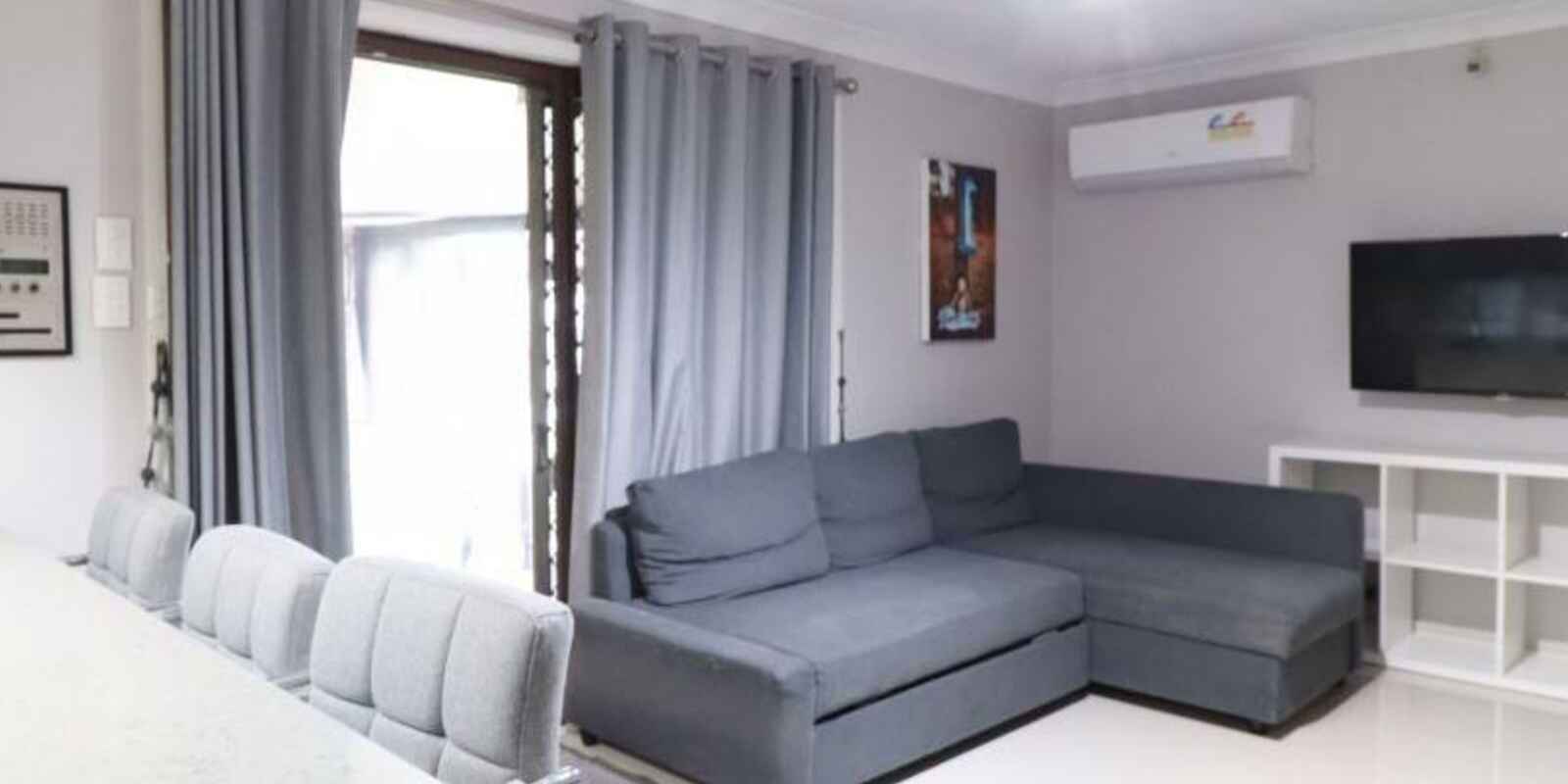 59 Cook Parade St Clair