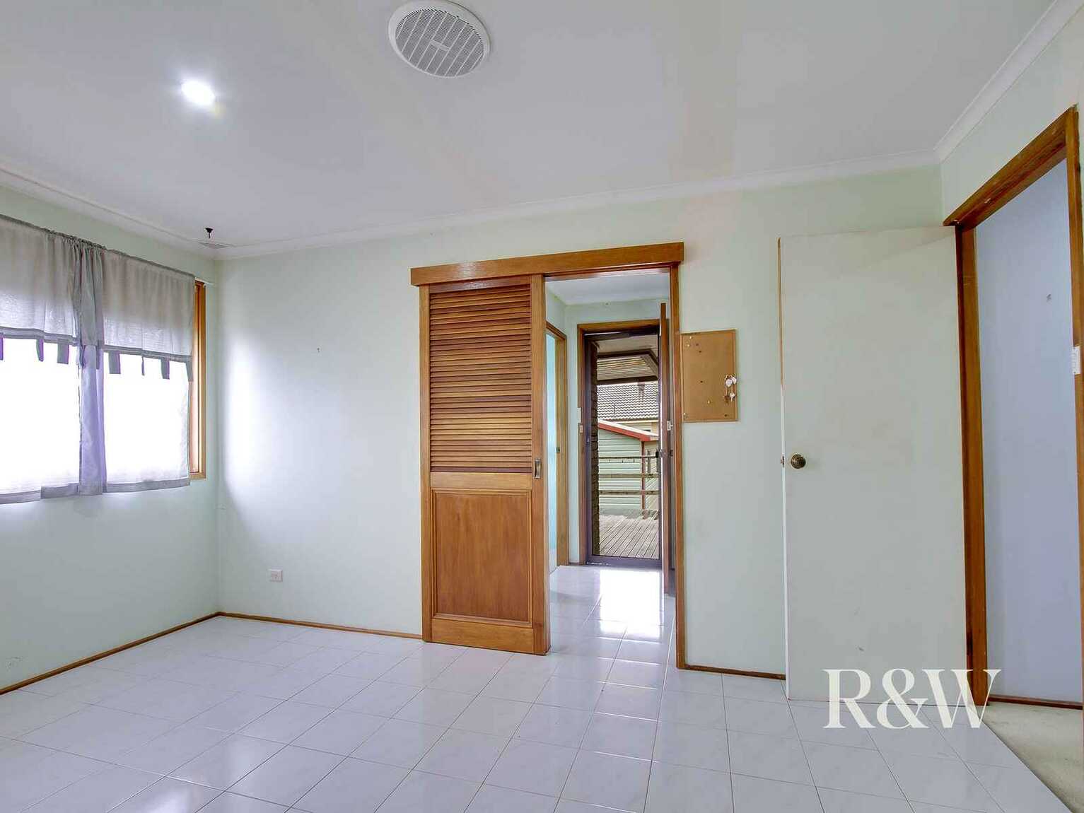 38 Garrick Road St Clair 38 Garrick Road St Clair
