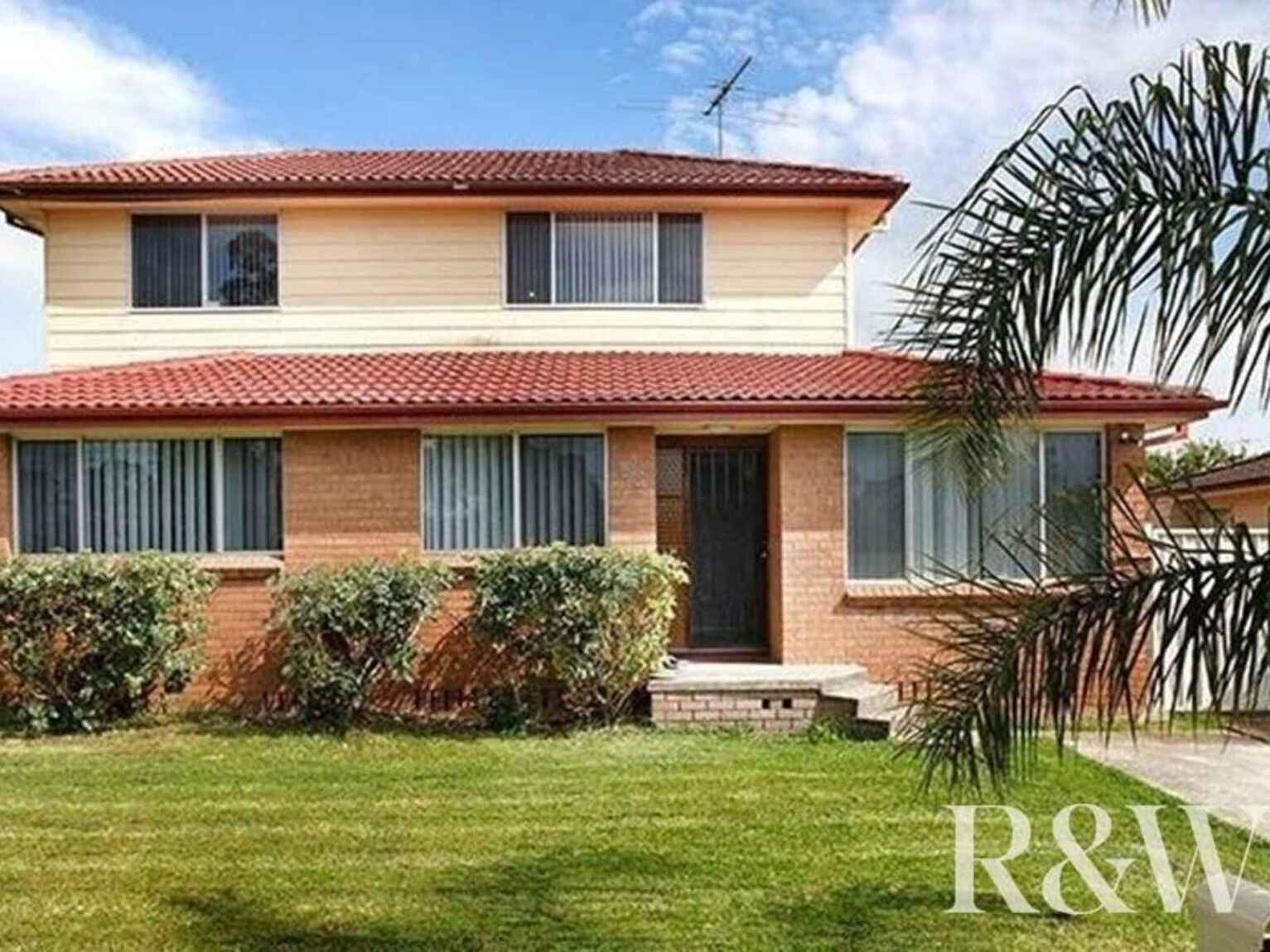 32 Denzil Avenue St Clair