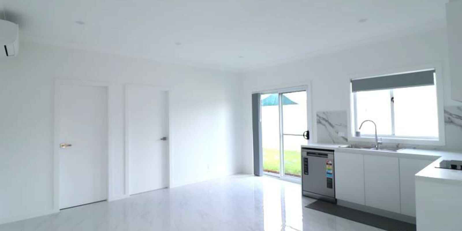 5A Augusta Place St Clair