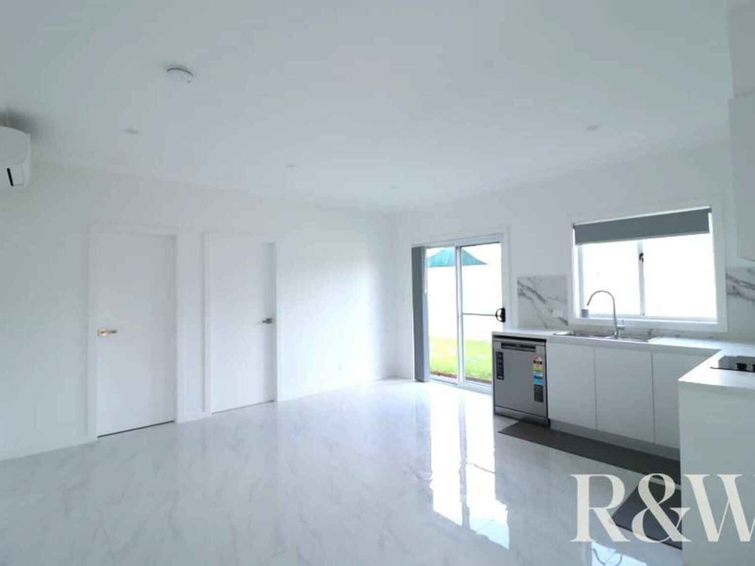 5A Augusta Place St Clair