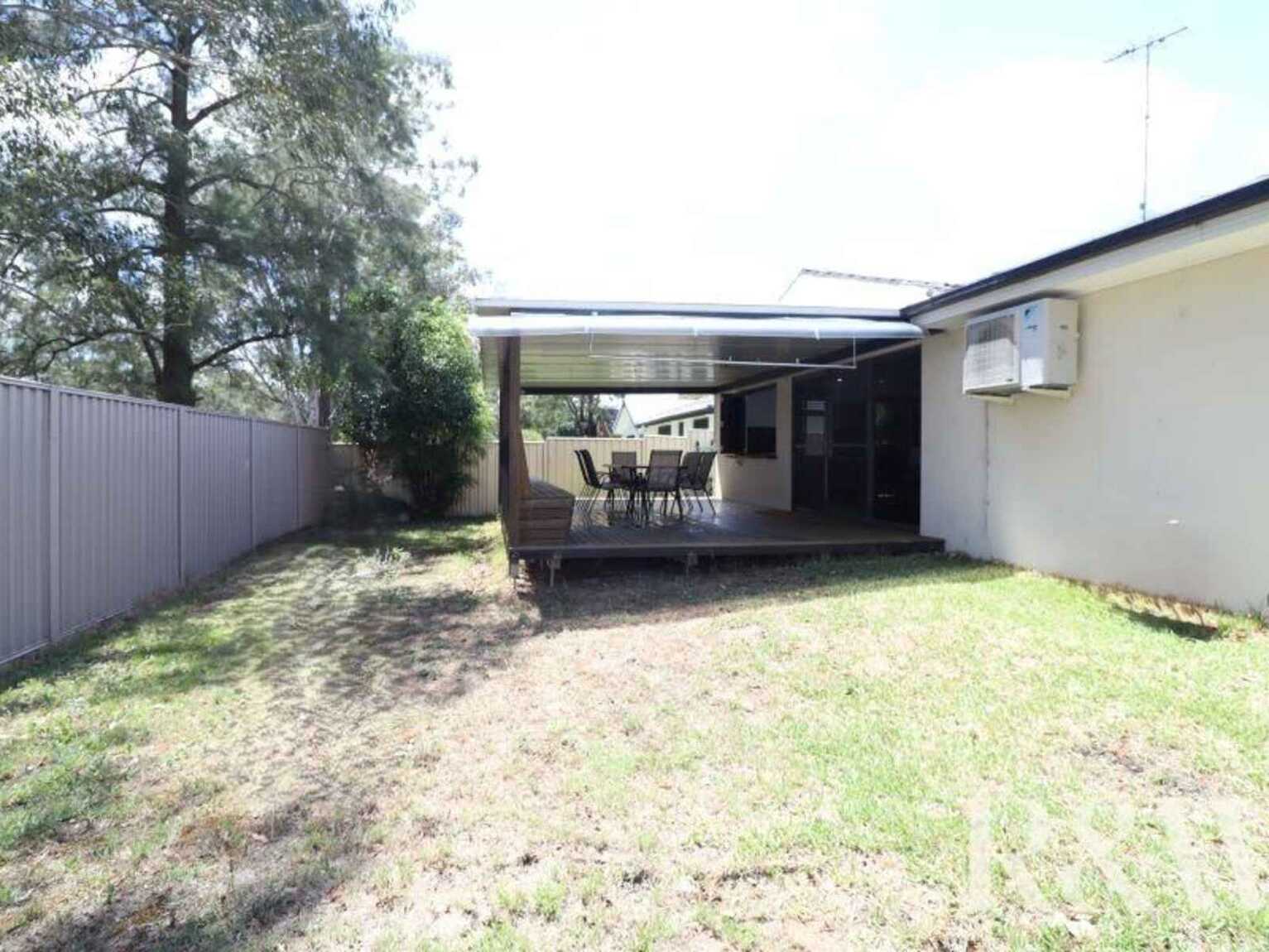 37 Madison Circuit St Clair