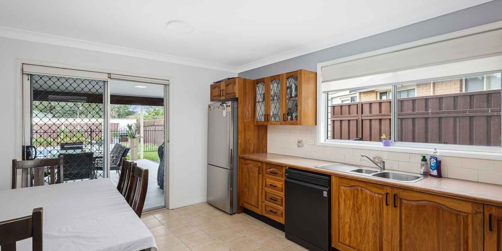 30 Francis Greenway Avenue St Clair