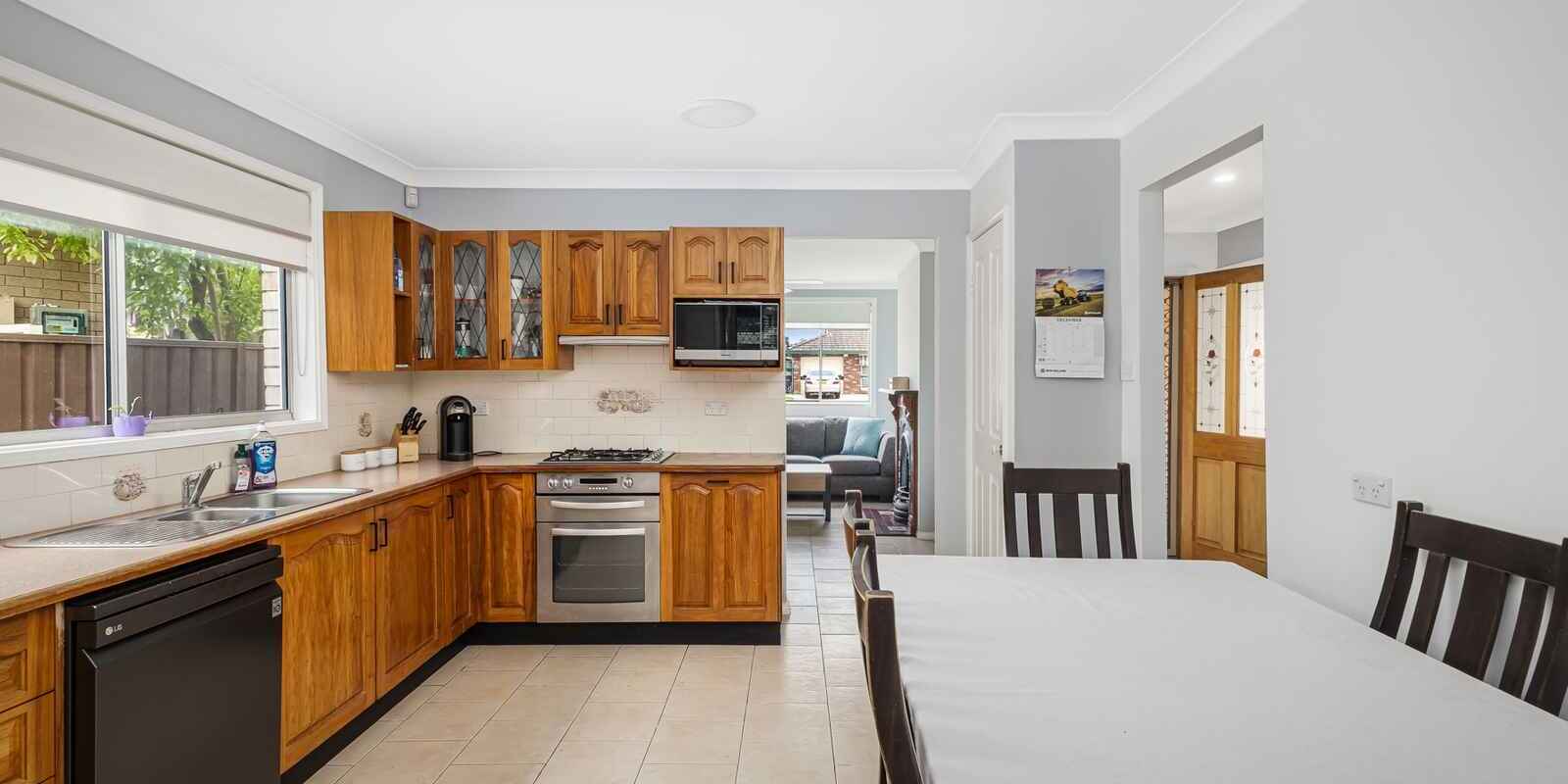 30 Francis Greenway Avenue St Clair