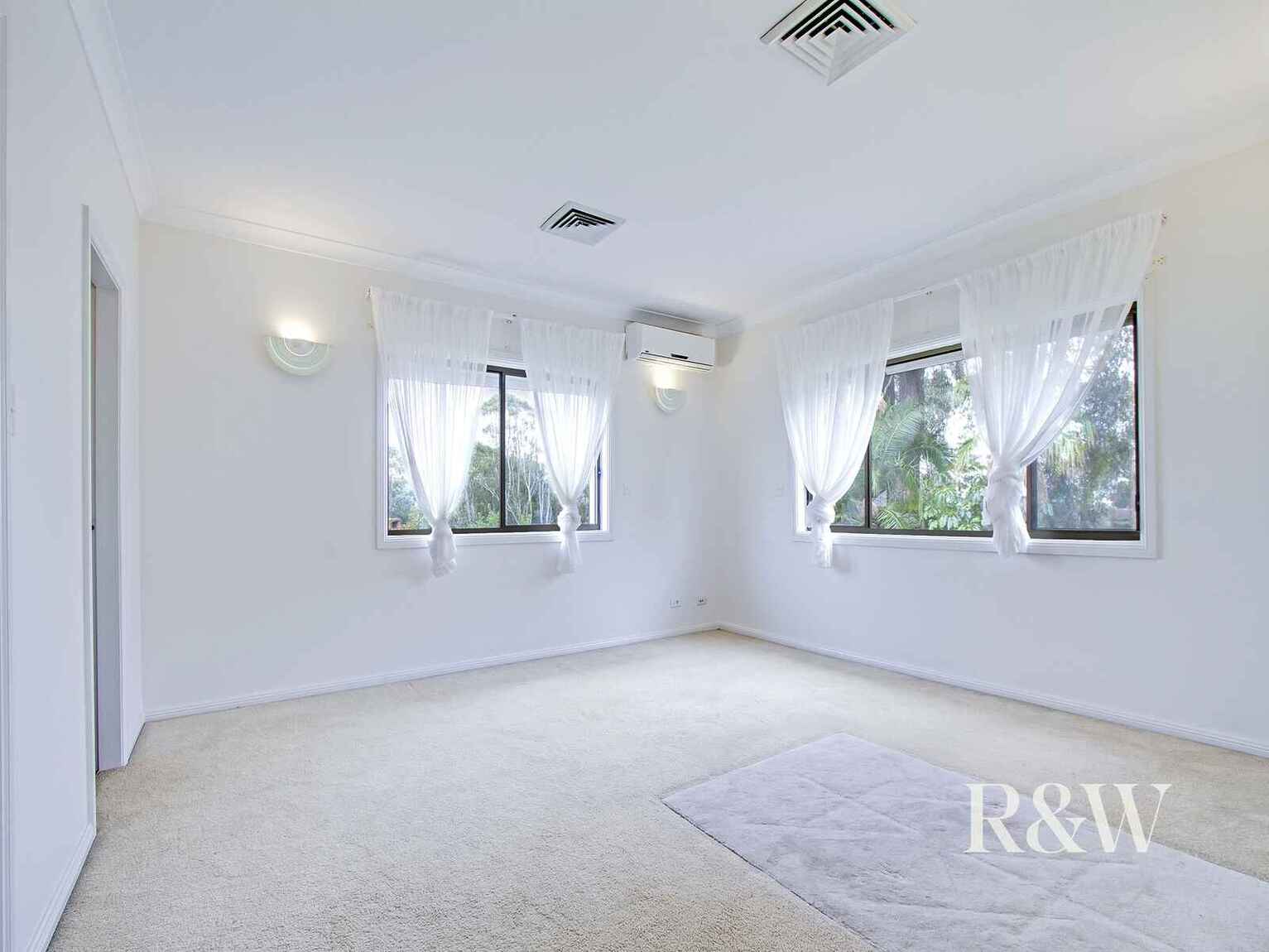 6 Mill Place St Clair 6 Mill Place St Clair