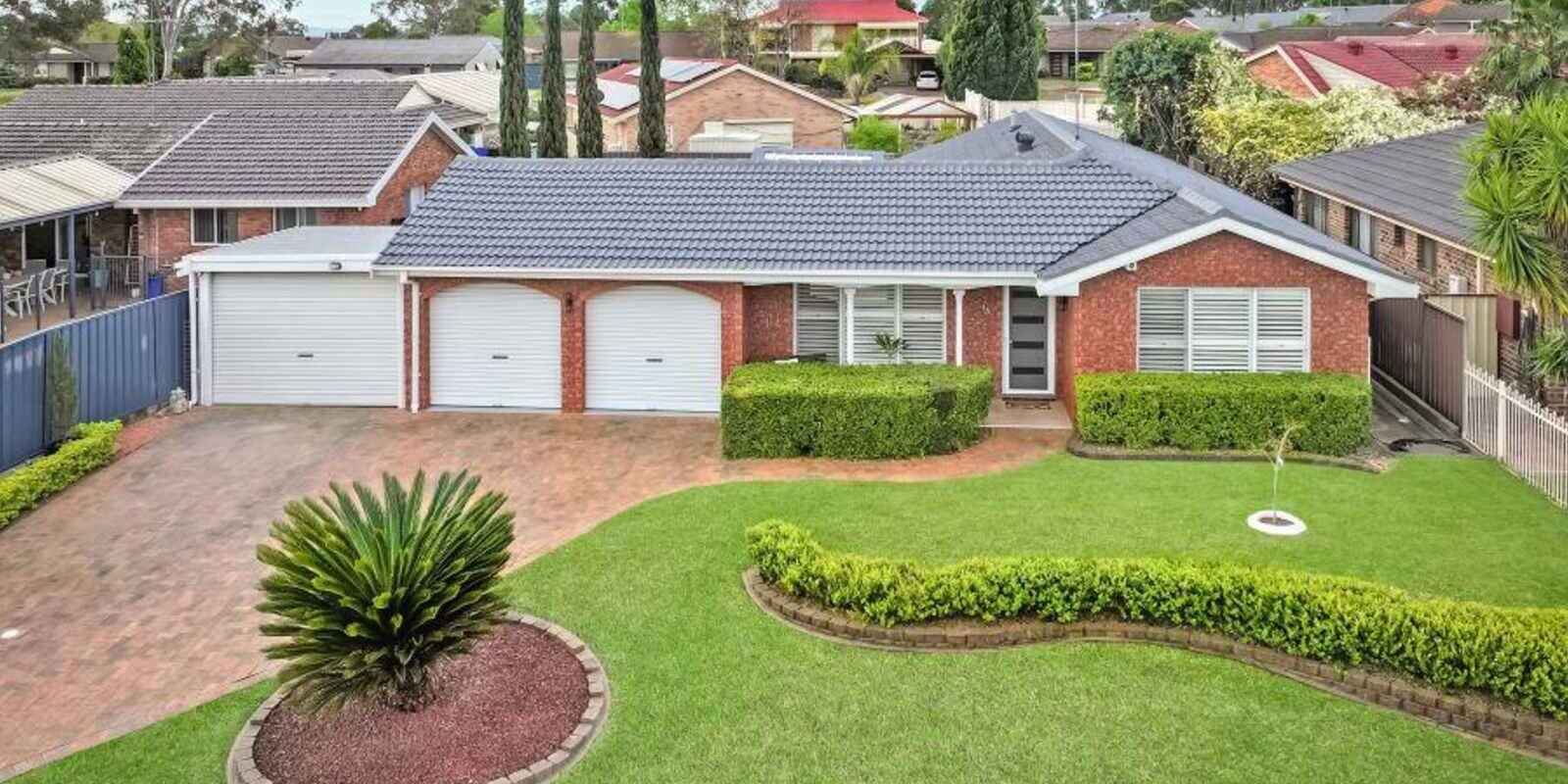 13 McIntyre Avenue St Clair