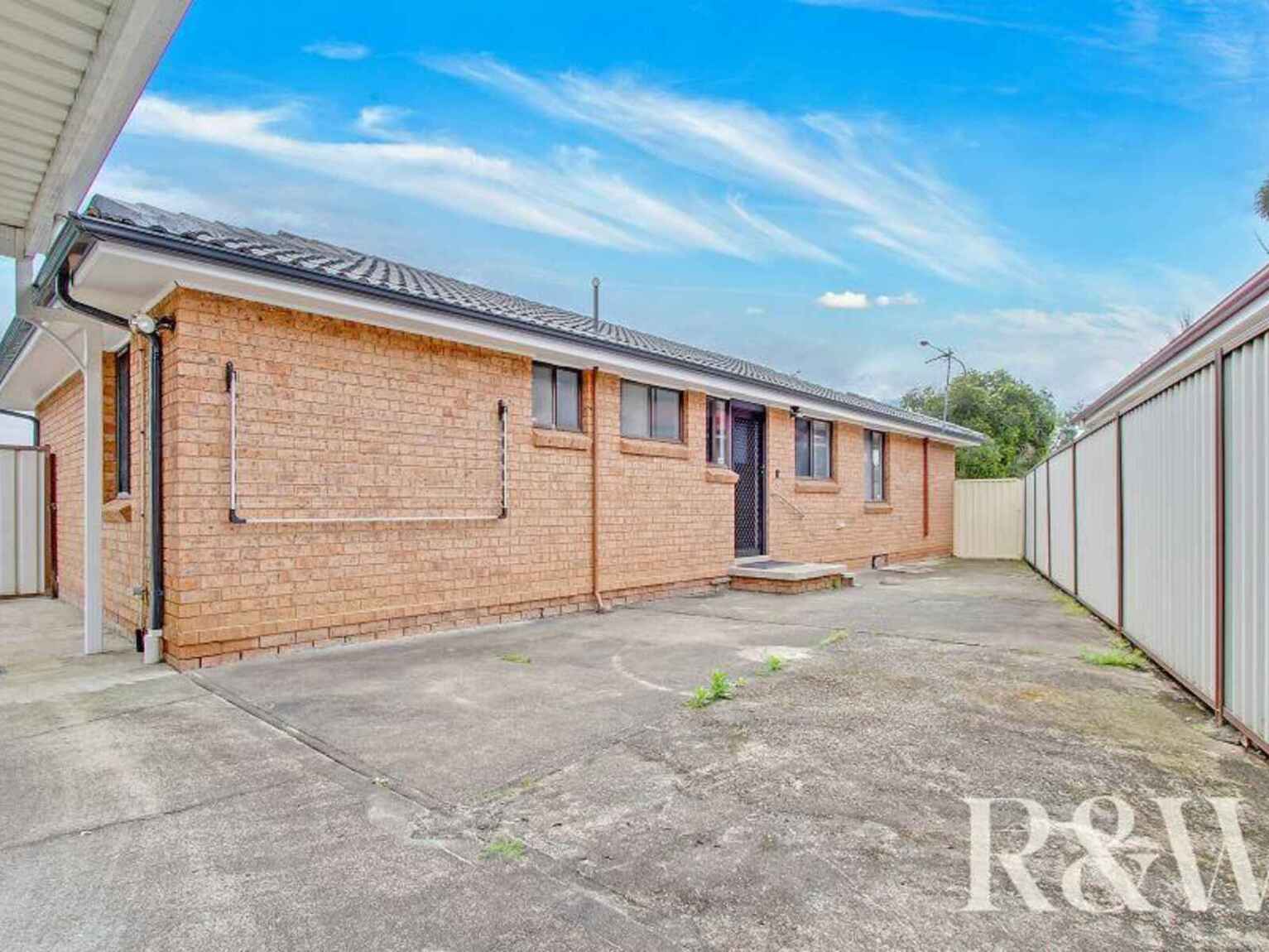 2 Francis Greenway Avenue St Clair