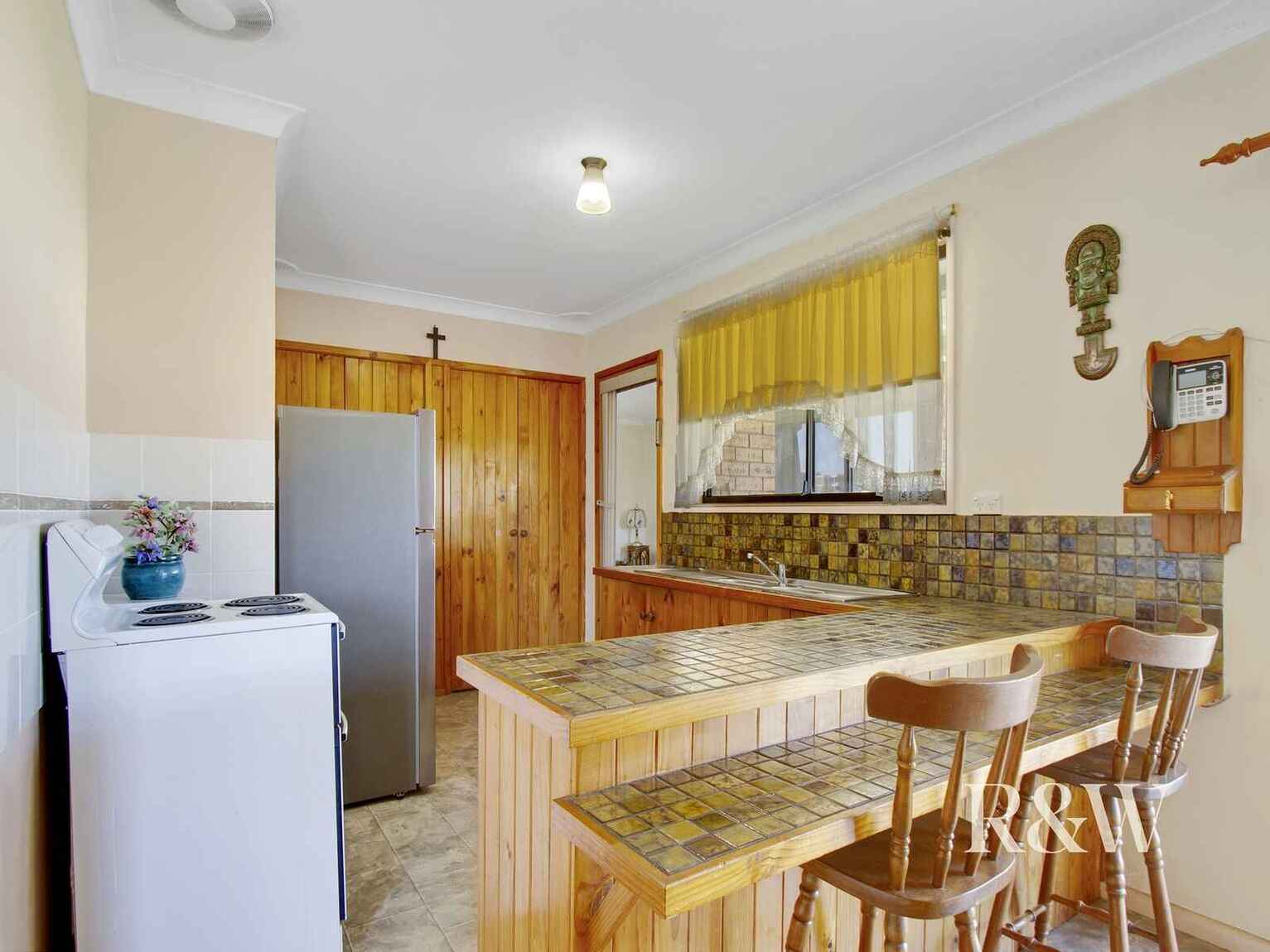 9 Dawn Close Lurnea 9 Dawn Close Lurnea