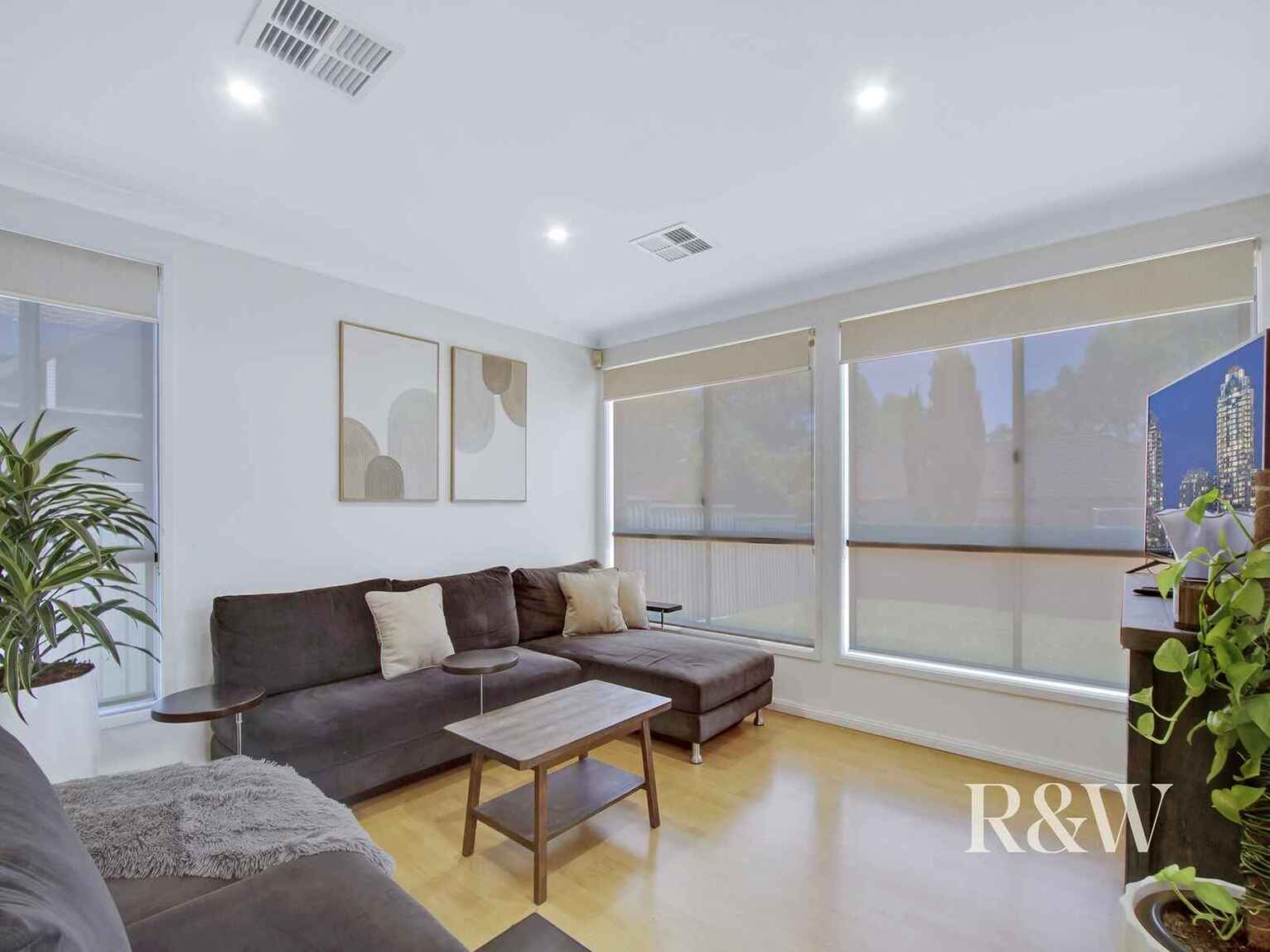 55 Chameleon Drive Erskine Park 55 Chameleon Drive Erskine Park