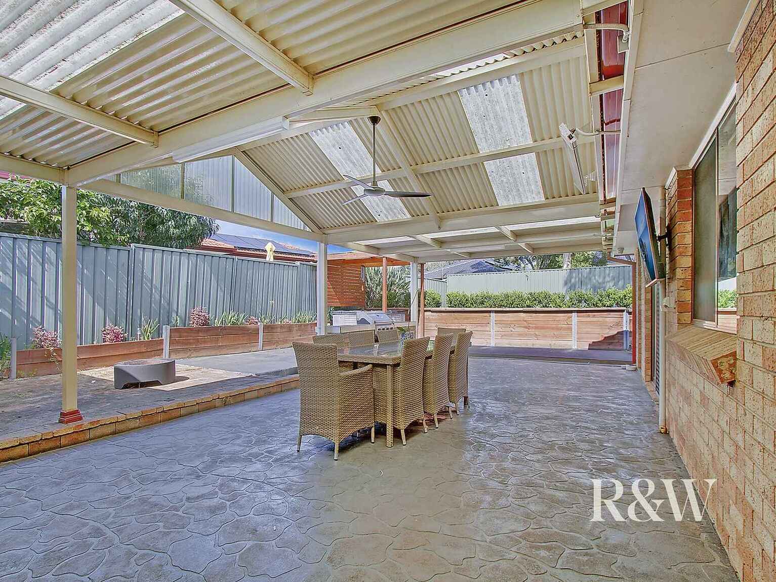 68 Windrush Circuit St Clair 68 Windrush Circuit St Clair