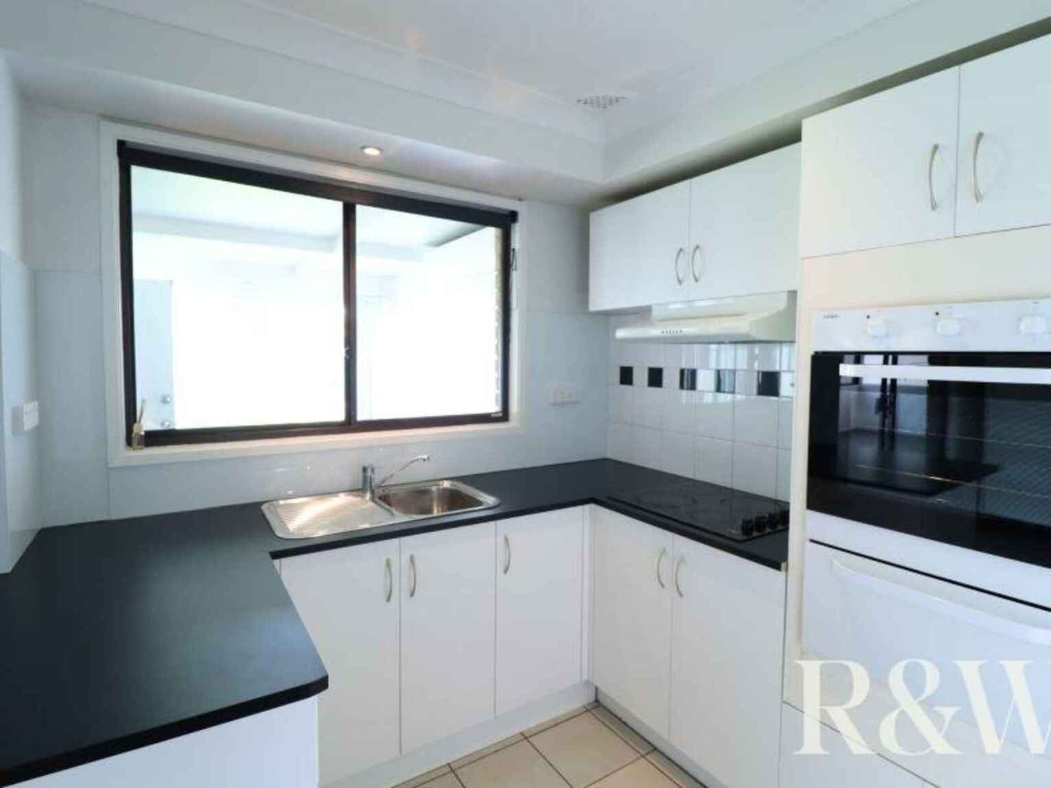 7 Kiwi Close St Clair