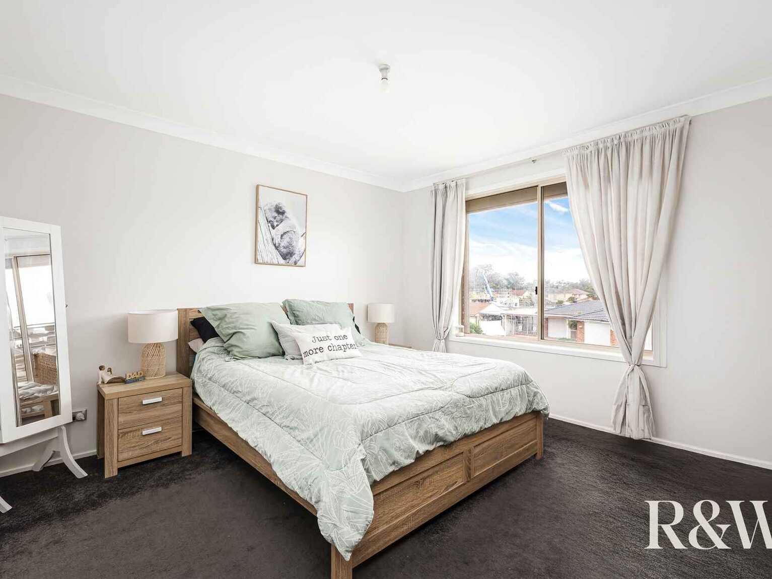 6 Ashwick Circuit St Clair
