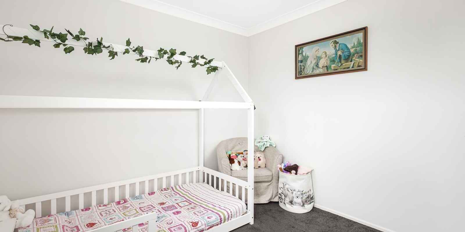 6 Ashwick Circuit St Clair