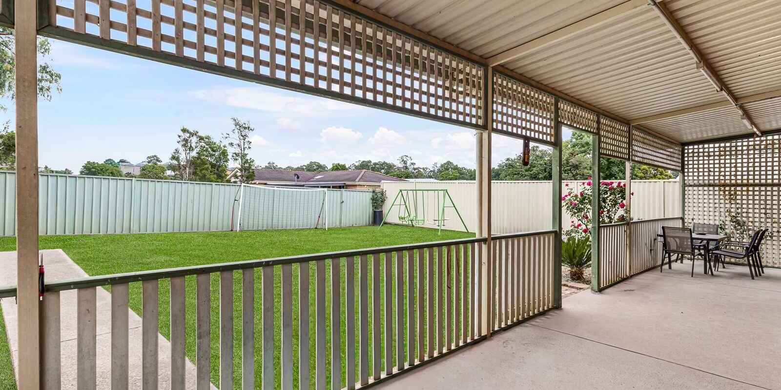6 Ashwick Circuit St Clair