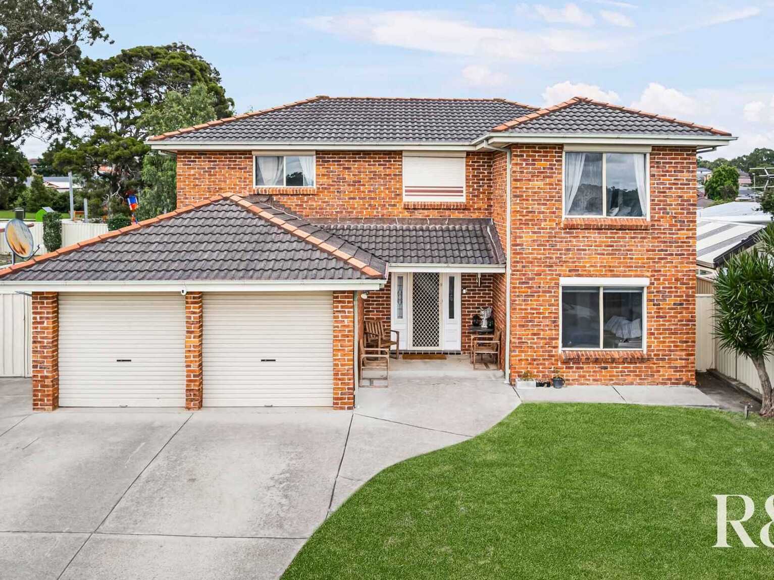 6 Ashwick Circuit St Clair