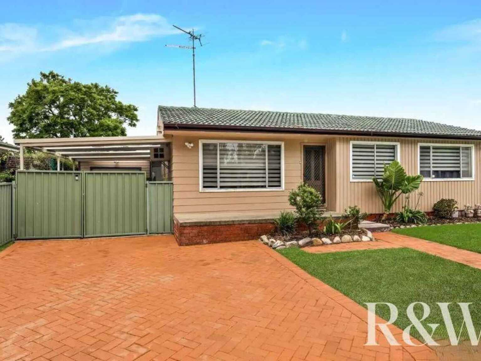 42 St Clair Avenue St Clair