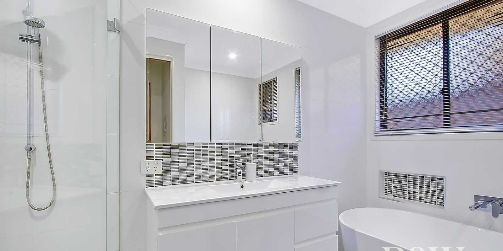 10 Ontario Avenue St Clair