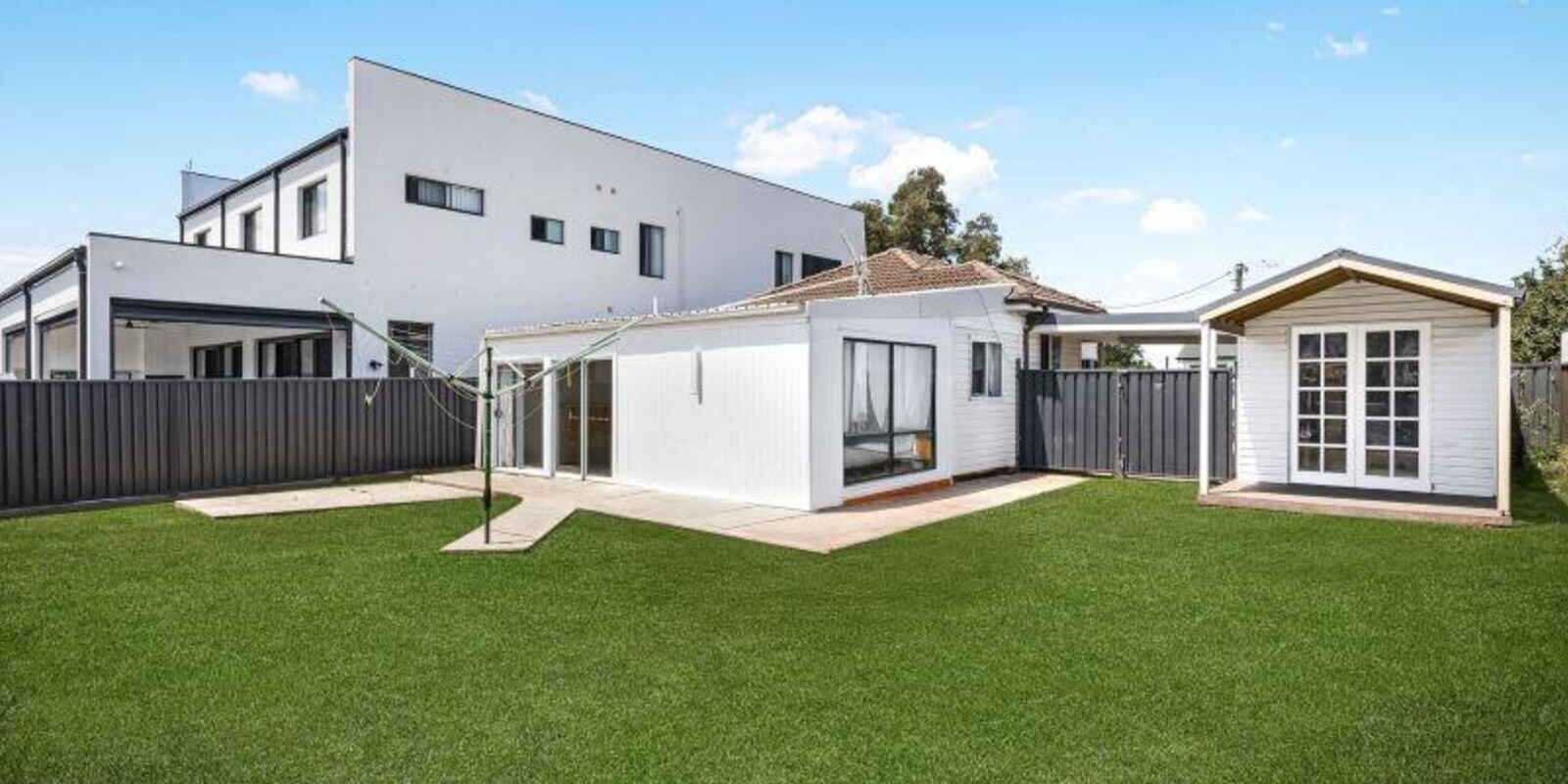 16 Dan Crescent Colyton