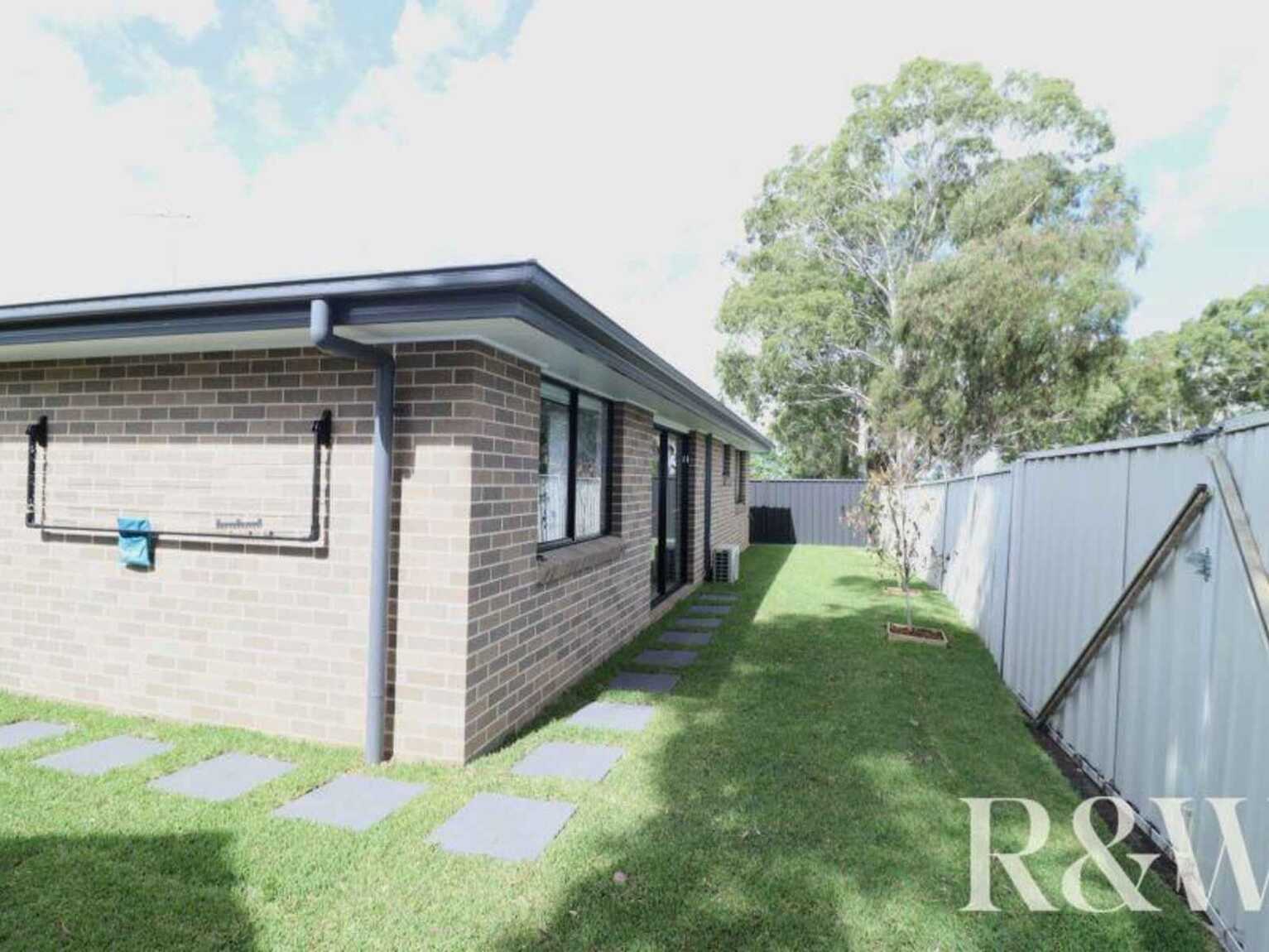 9A Tinarra Crescent Erskine Park