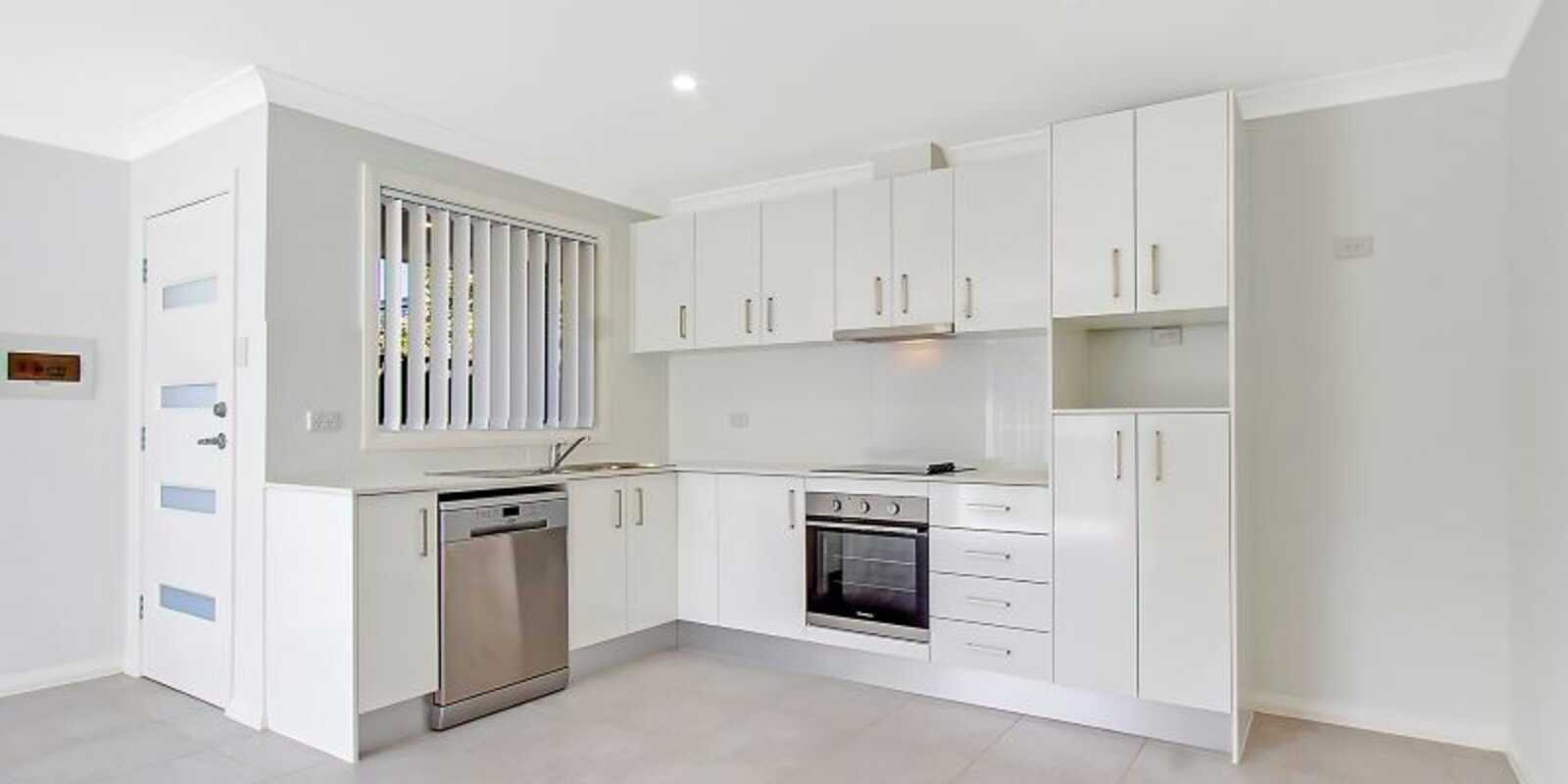 16A Mynah Close St Clair