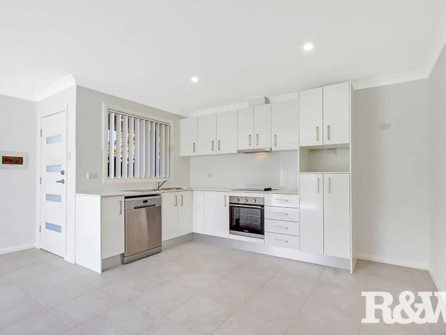 16A Mynah Close St Clair