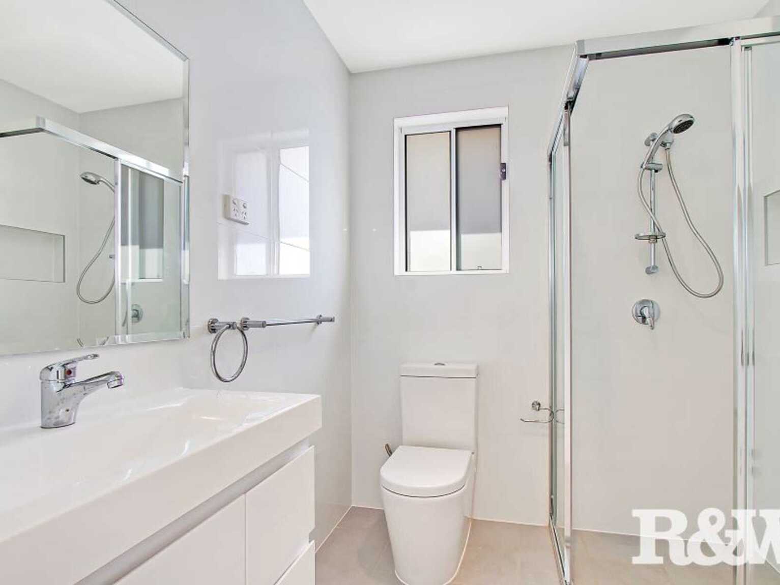 16A Mynah Close St Clair