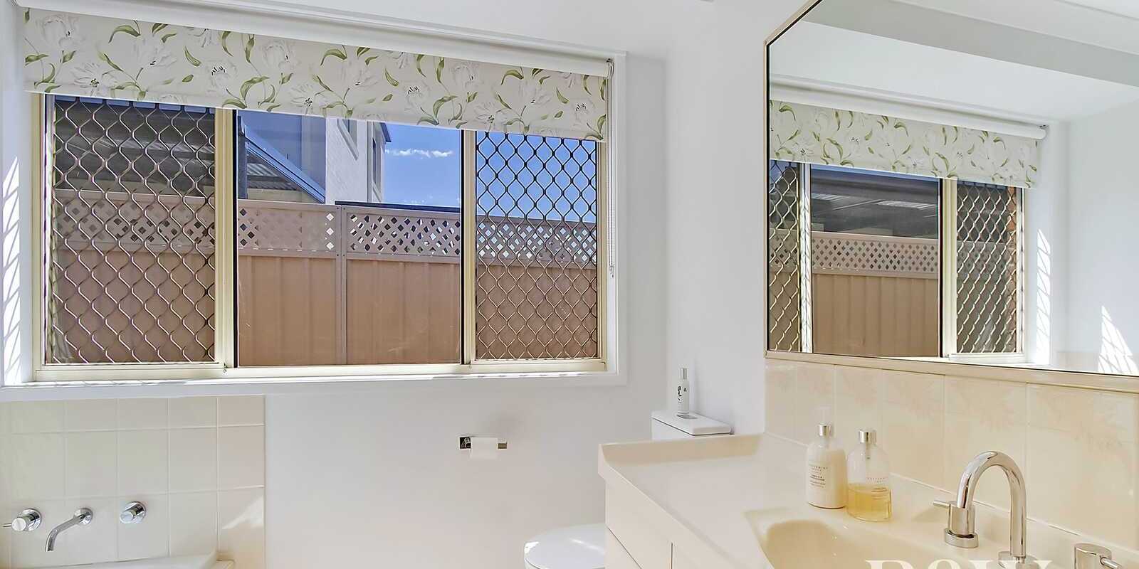 122 Explorers Way St Clair