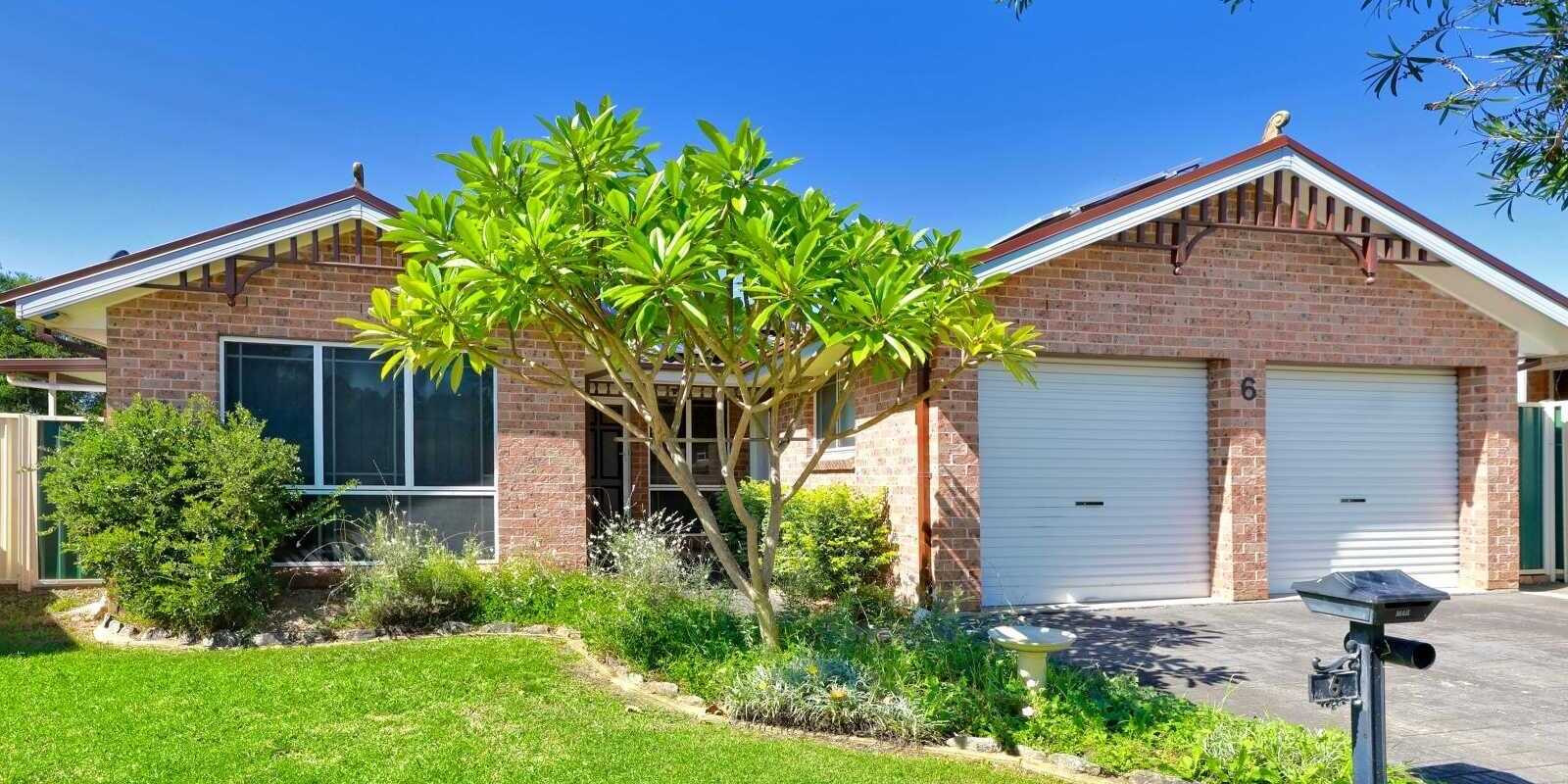 6 Shamrock Court St Clair