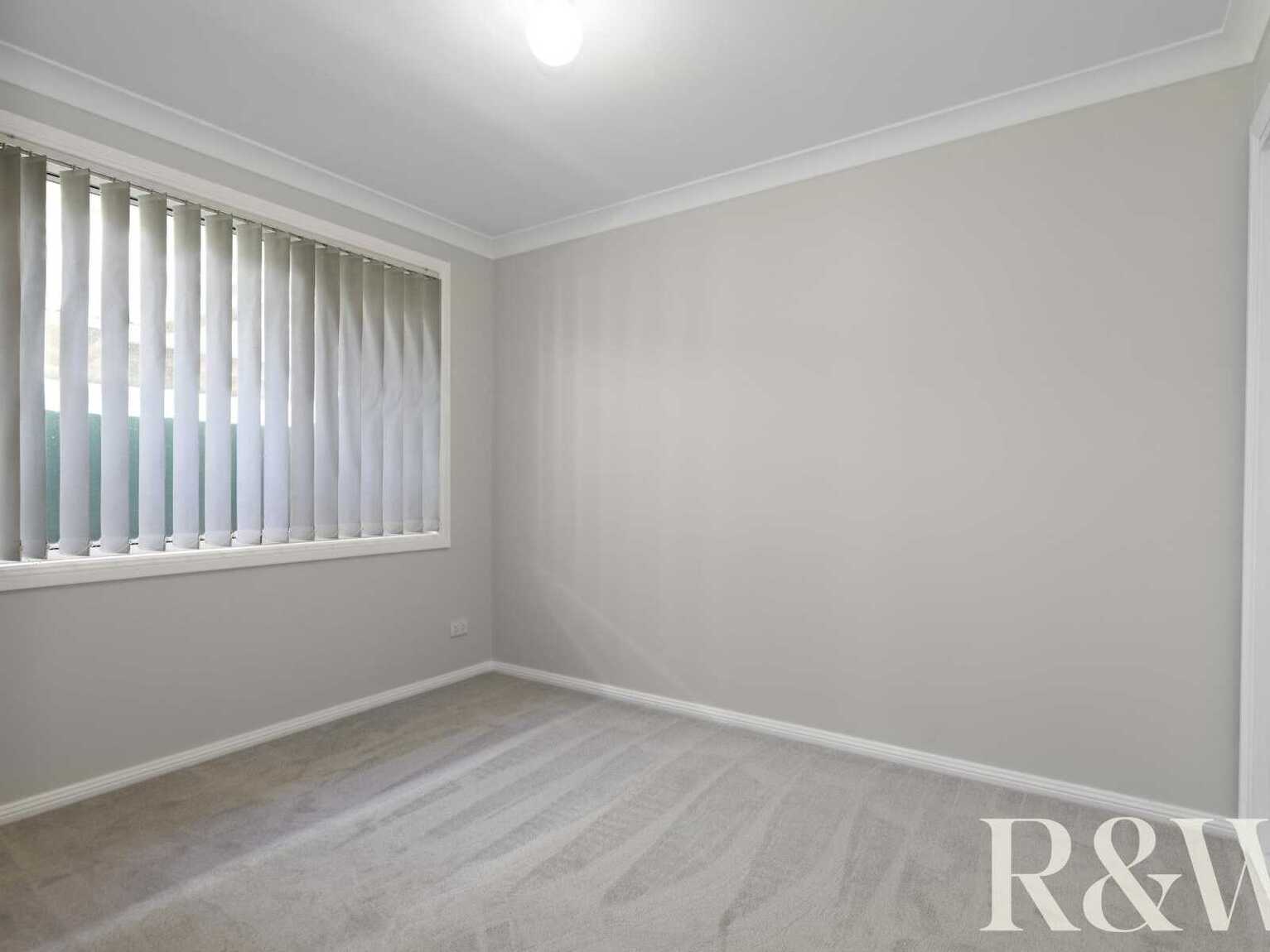 6 Shamrock Court St Clair