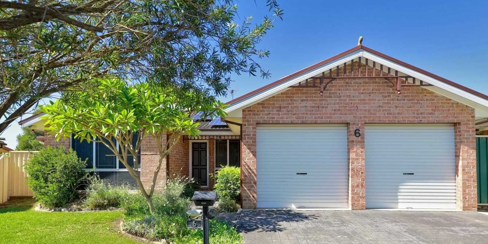 6 Shamrock Court St Clair