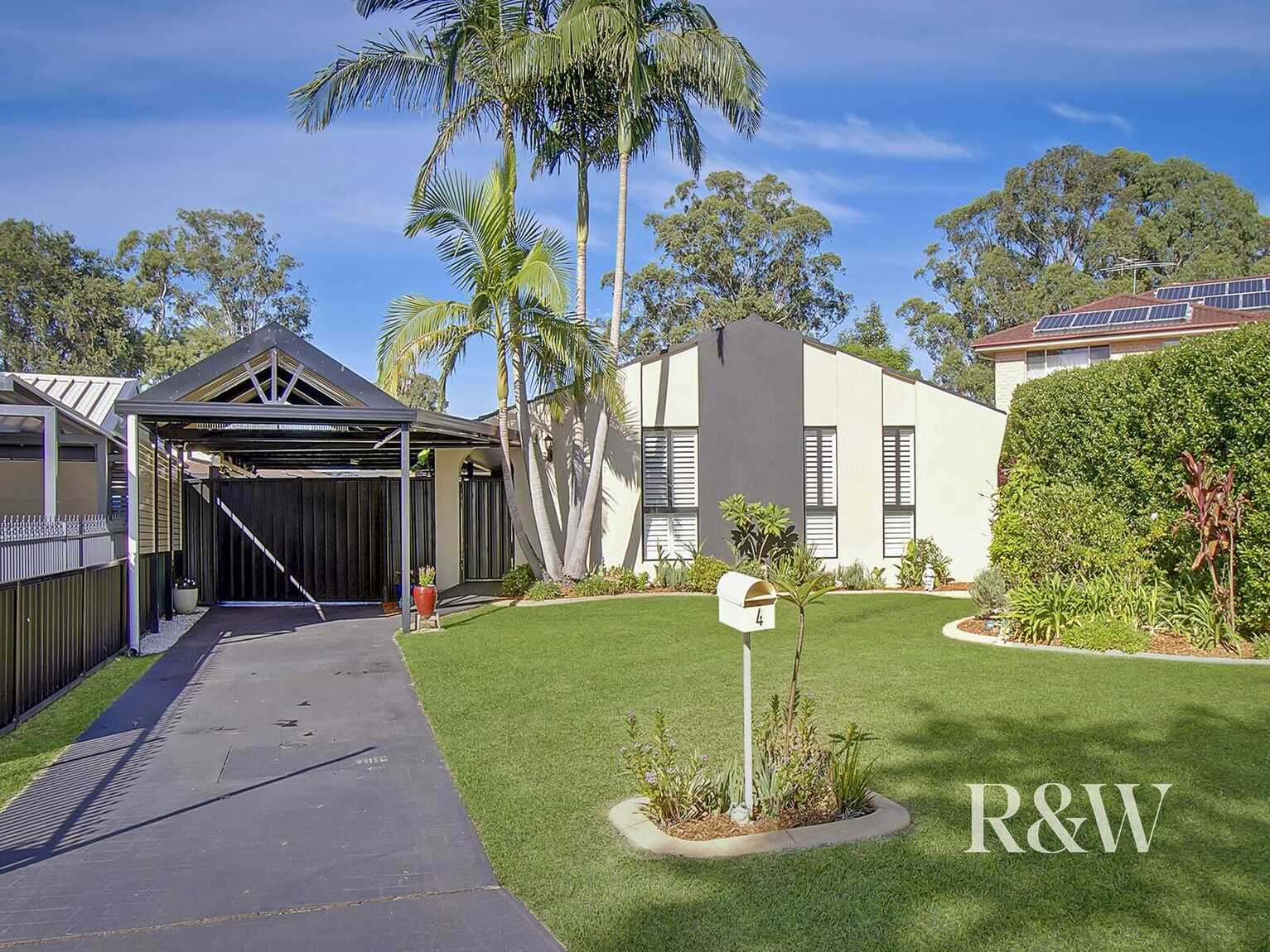 4 Kippax Place St Clair 4 Kippax Place St Clair