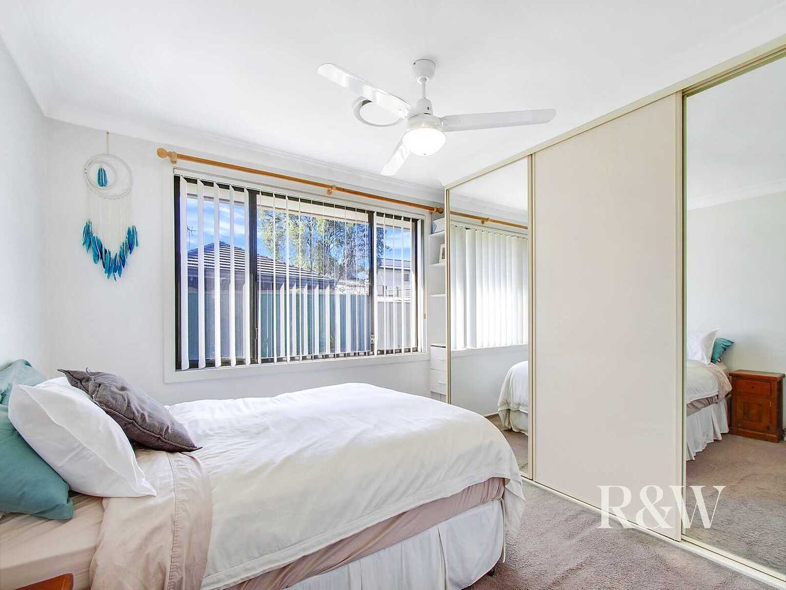 4 Kippax Place St Clair 4 Kippax Place St Clair