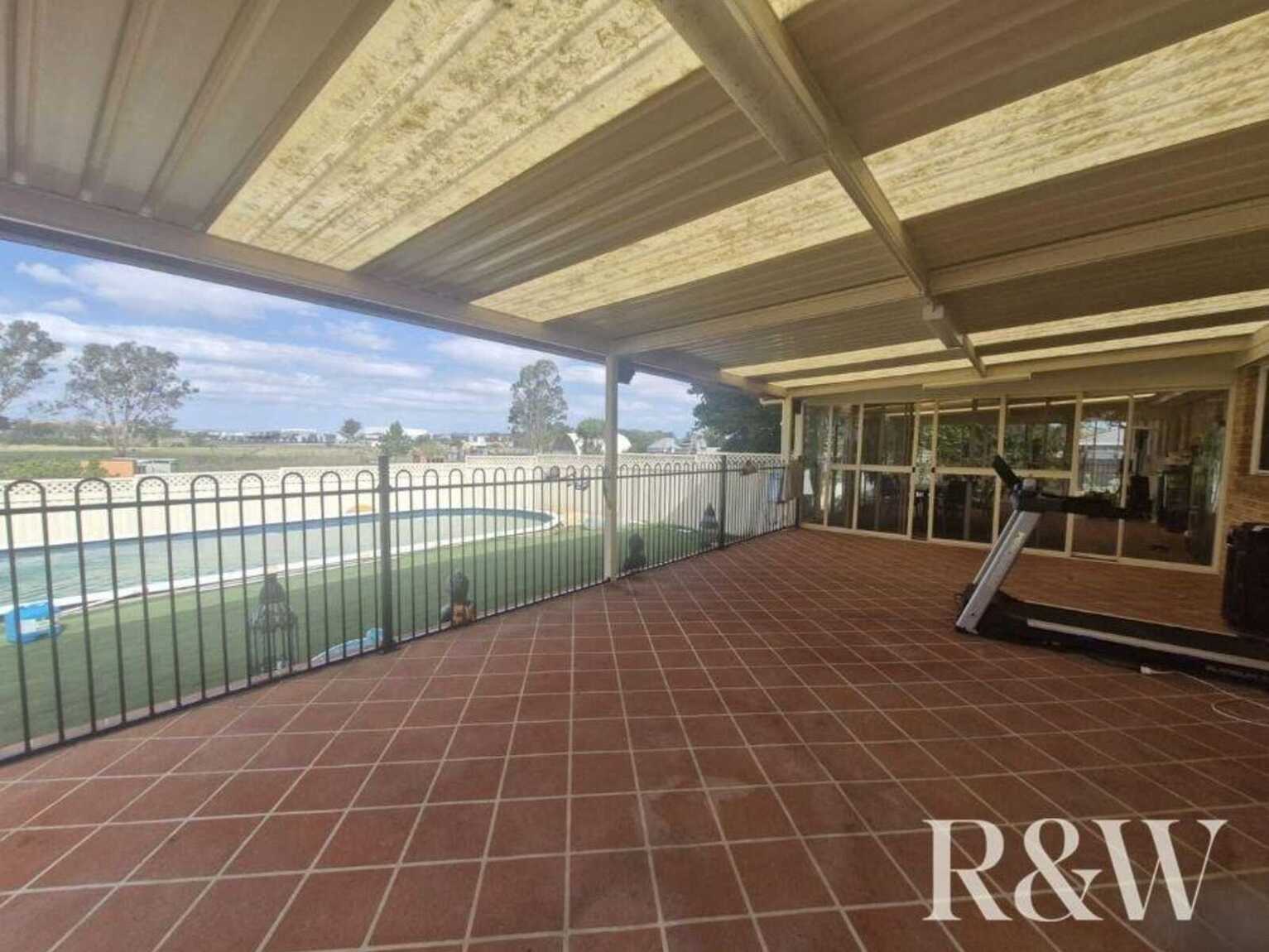 240 Luddenham Road Orchard Hills