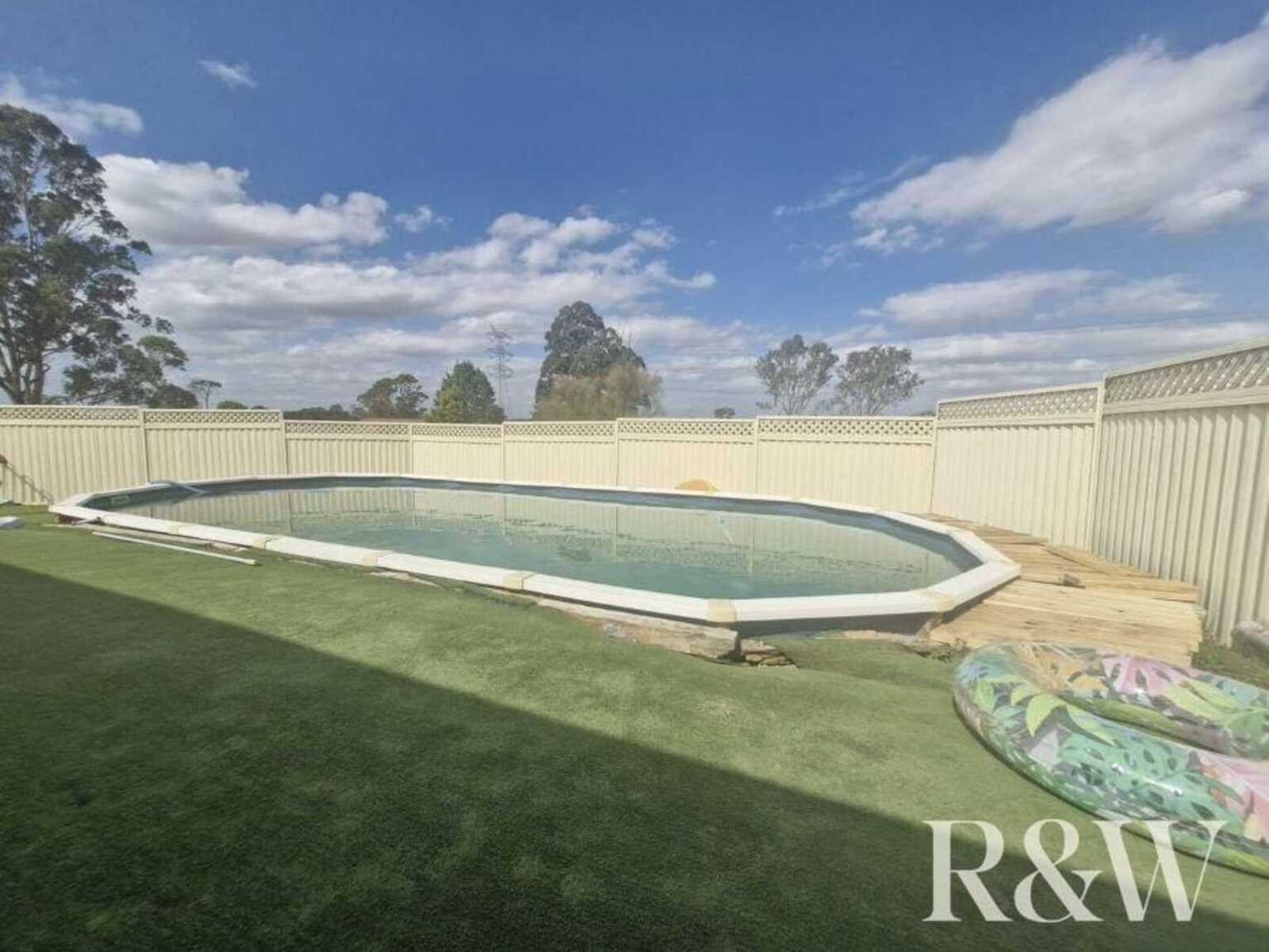 240 Luddenham Road Orchard Hills