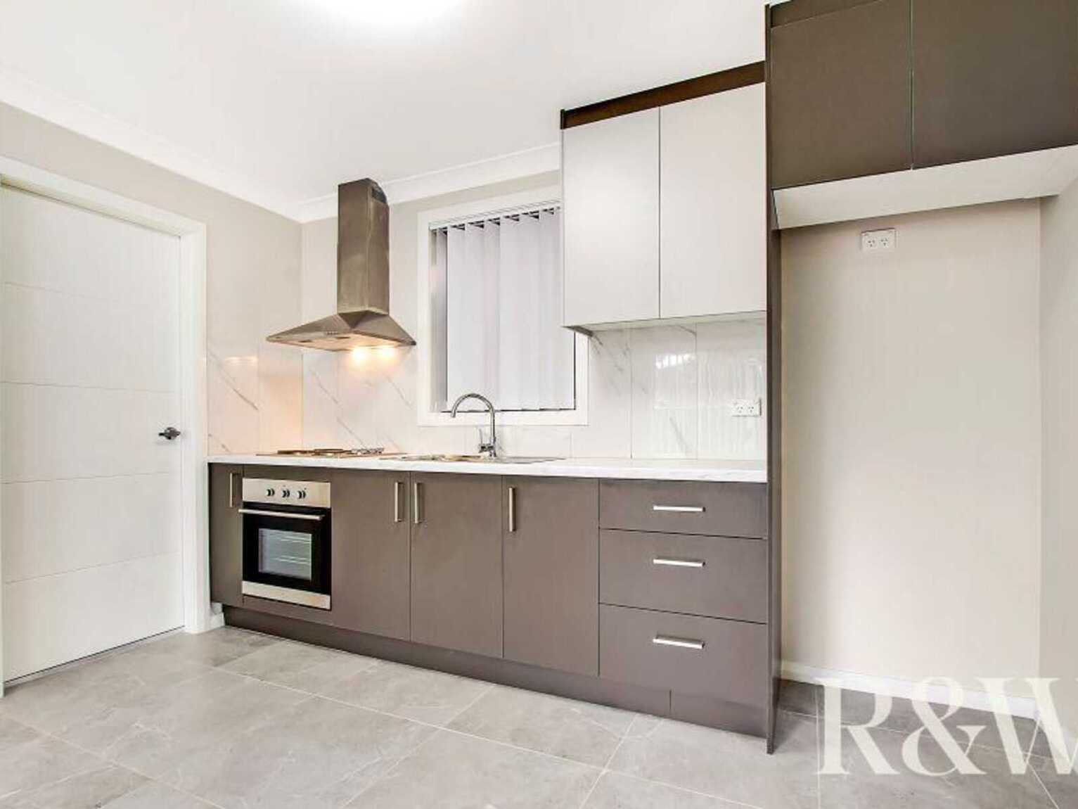 40A Leicester Way St Clair