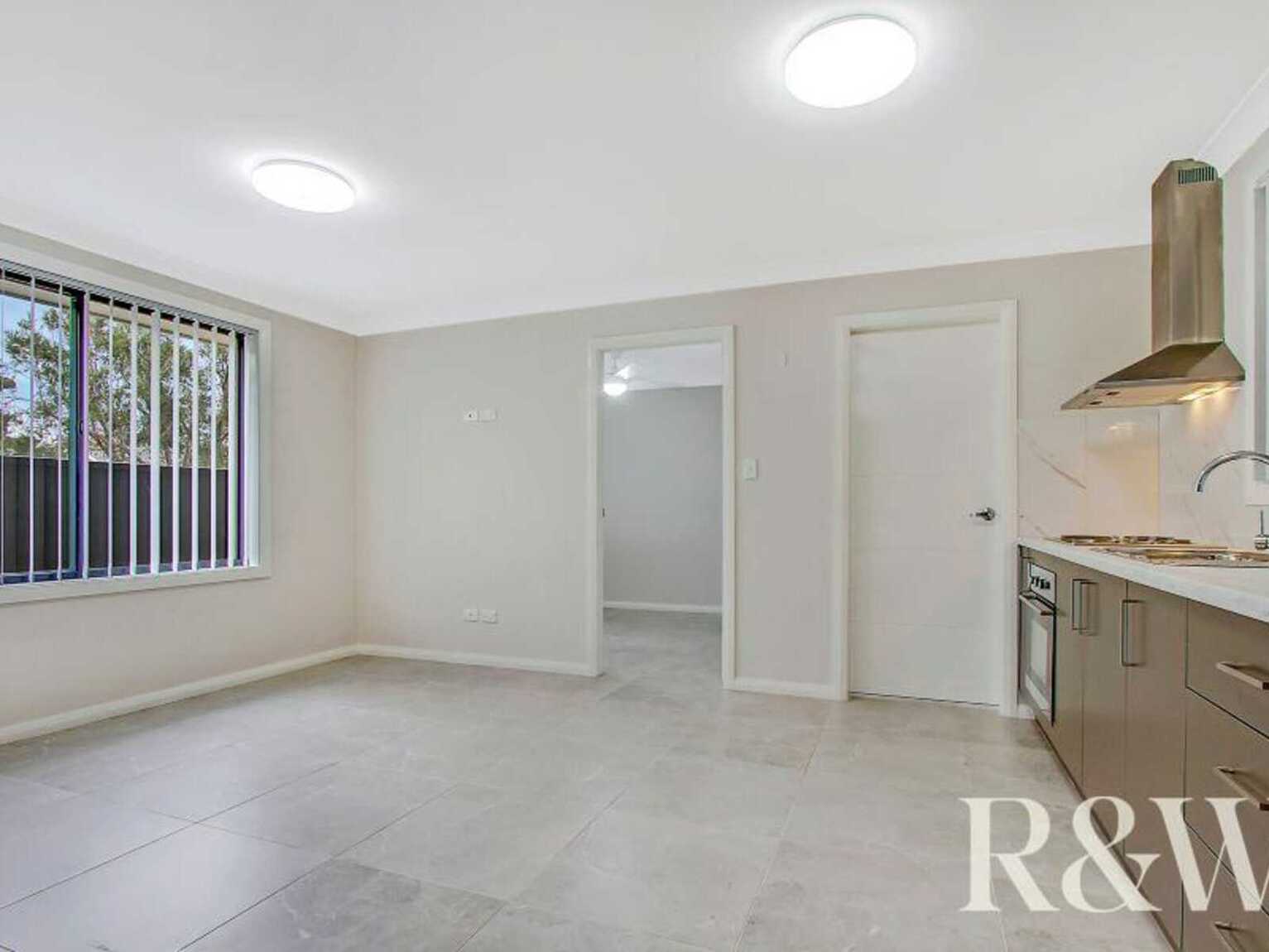 40A Leicester Way St Clair