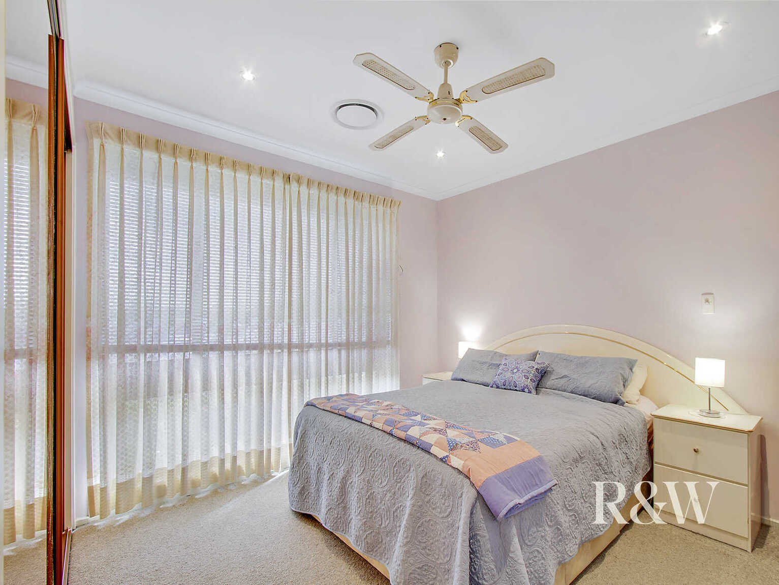 7 Eucumbene Place St Clair 7 Eucumbene Place St Clair
