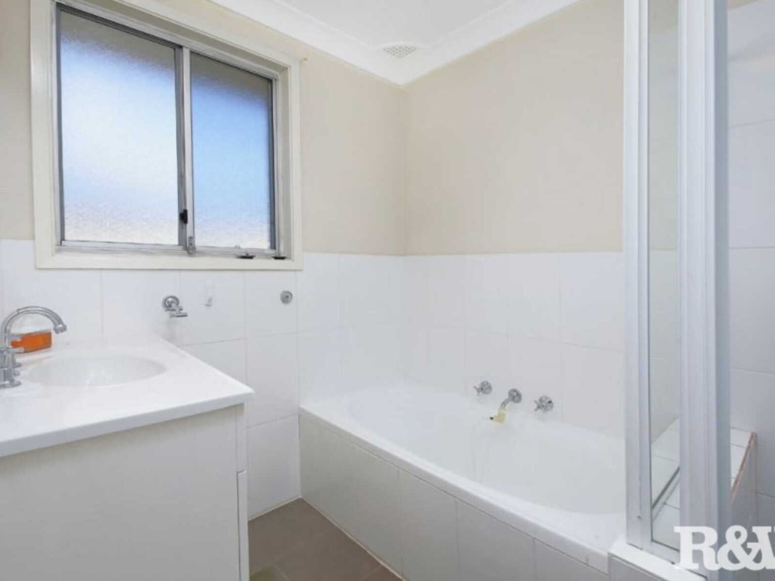3 Standish Avenue Oakhurst