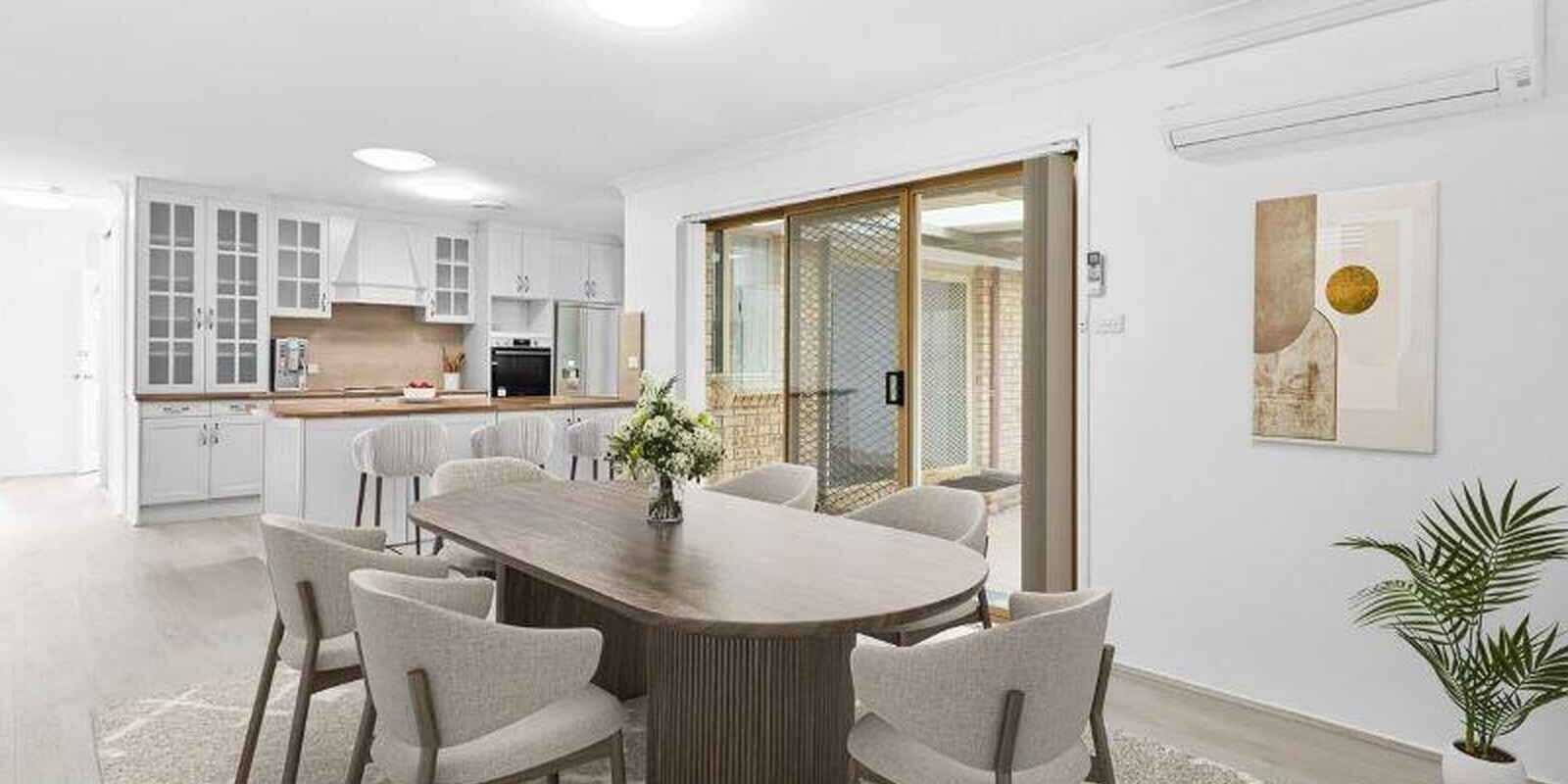 17 Rainbow Place, St Clair