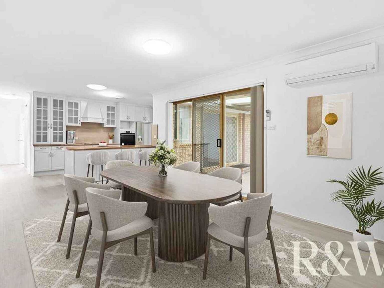 17 Rainbow Place, St Clair
